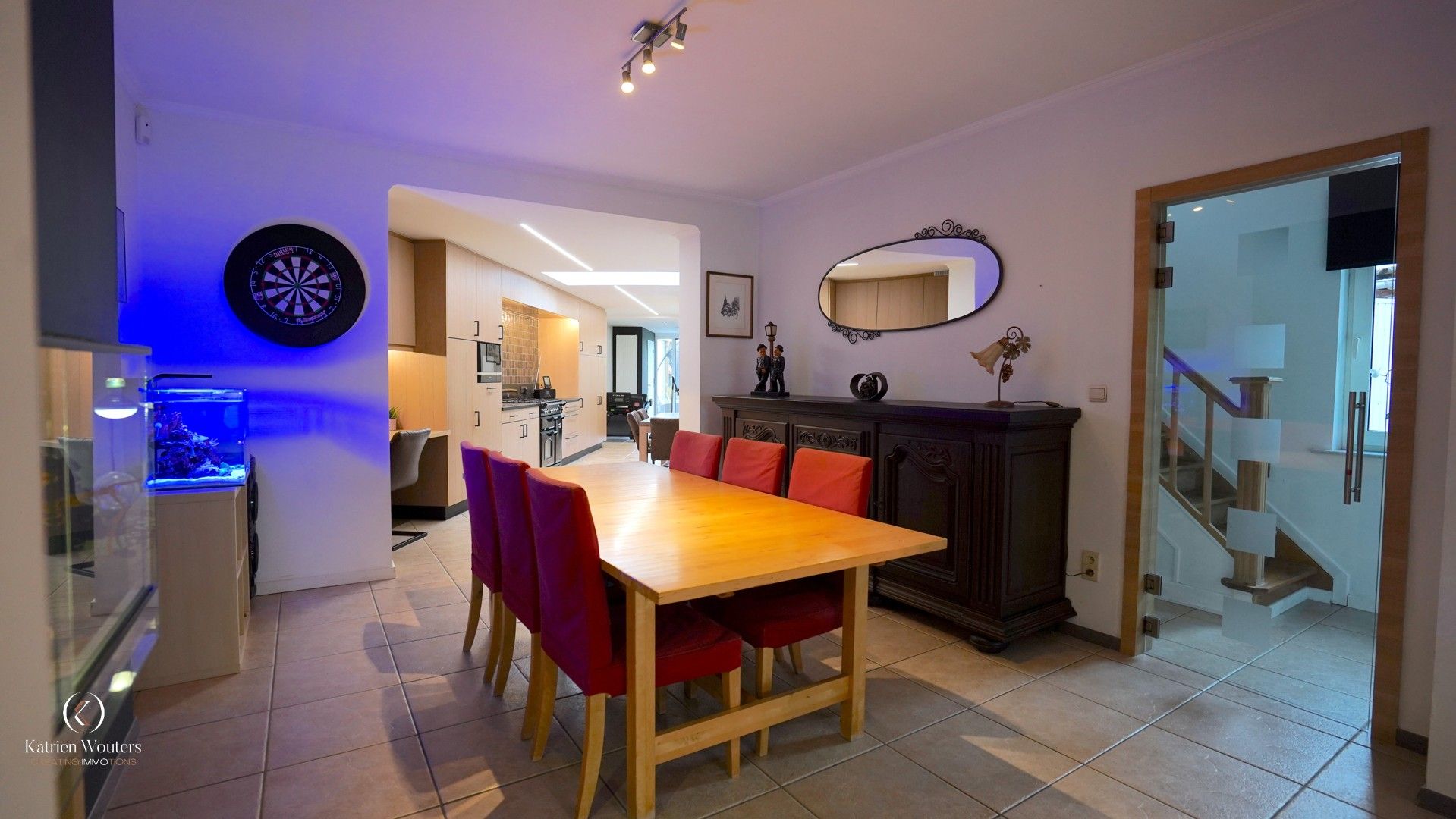 Gunstig gelegen gerenoveerde gezinswoning met tuin foto 3