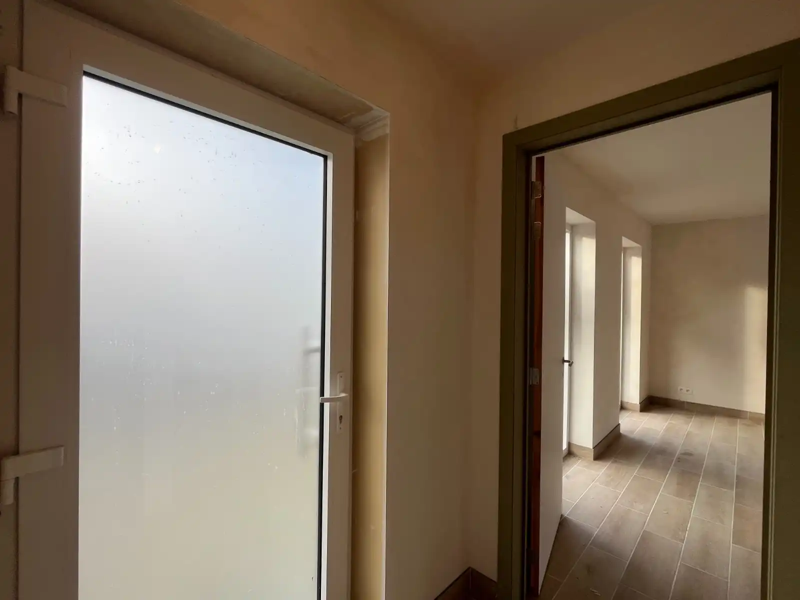 HALFOPEN NIEUWBOUWWONING TE KOOP IN DEERLIJK! foto 3