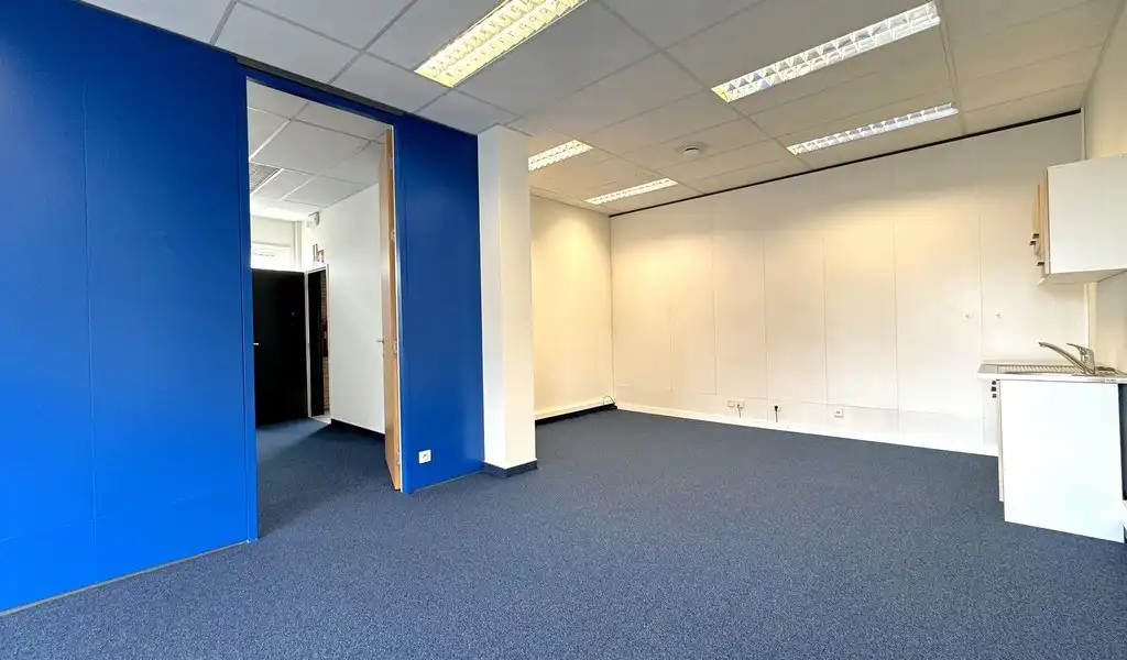 Gelijkvloers kantoor te huur in Noorderlaan Business Site te Antwerpen foto 7