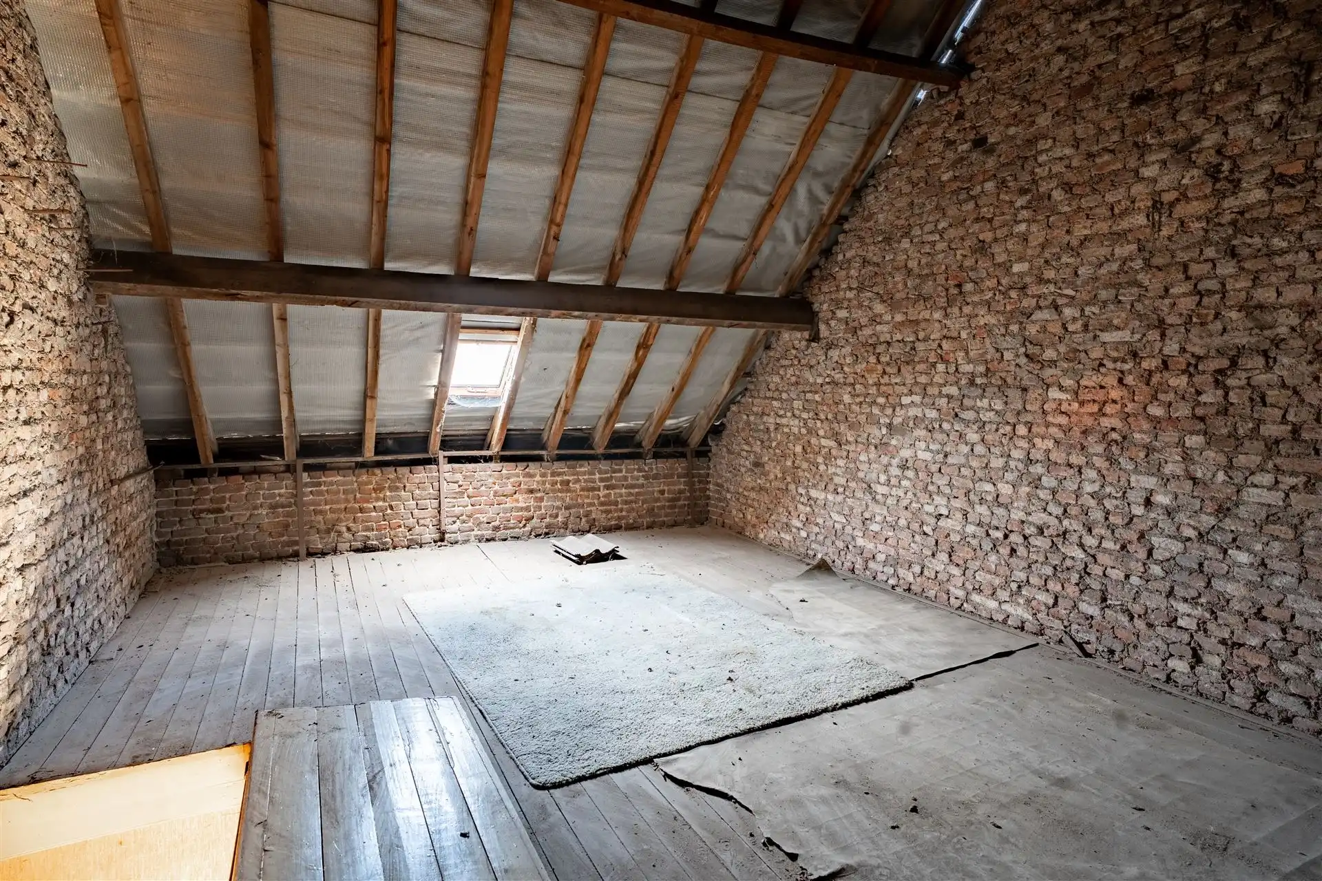 Stadswoning met renovatiepotentieel in hartje Lier foto 27