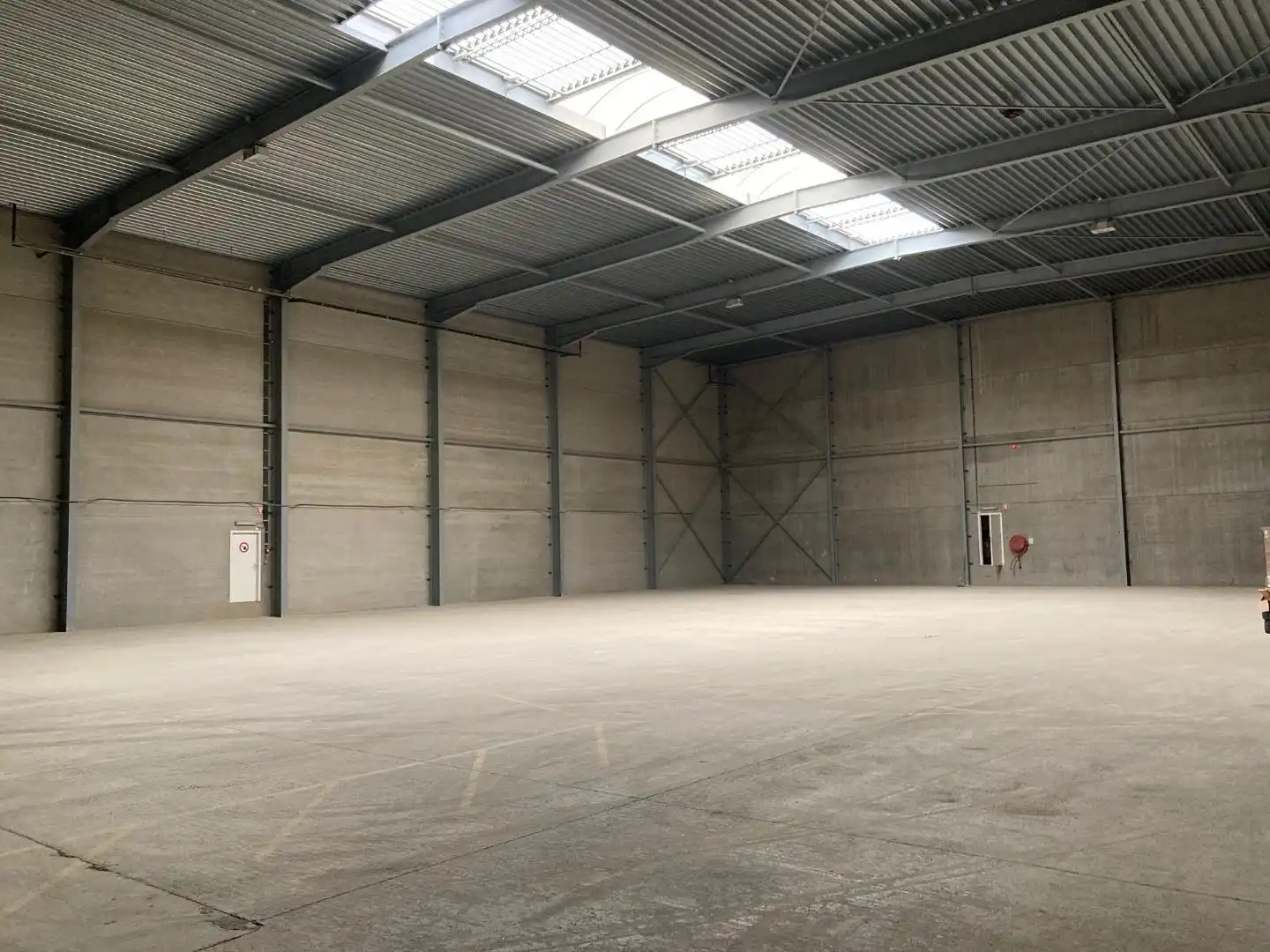 Industriegebouw te huur op het bedrijventerrein Tongeren Oost. foto 6