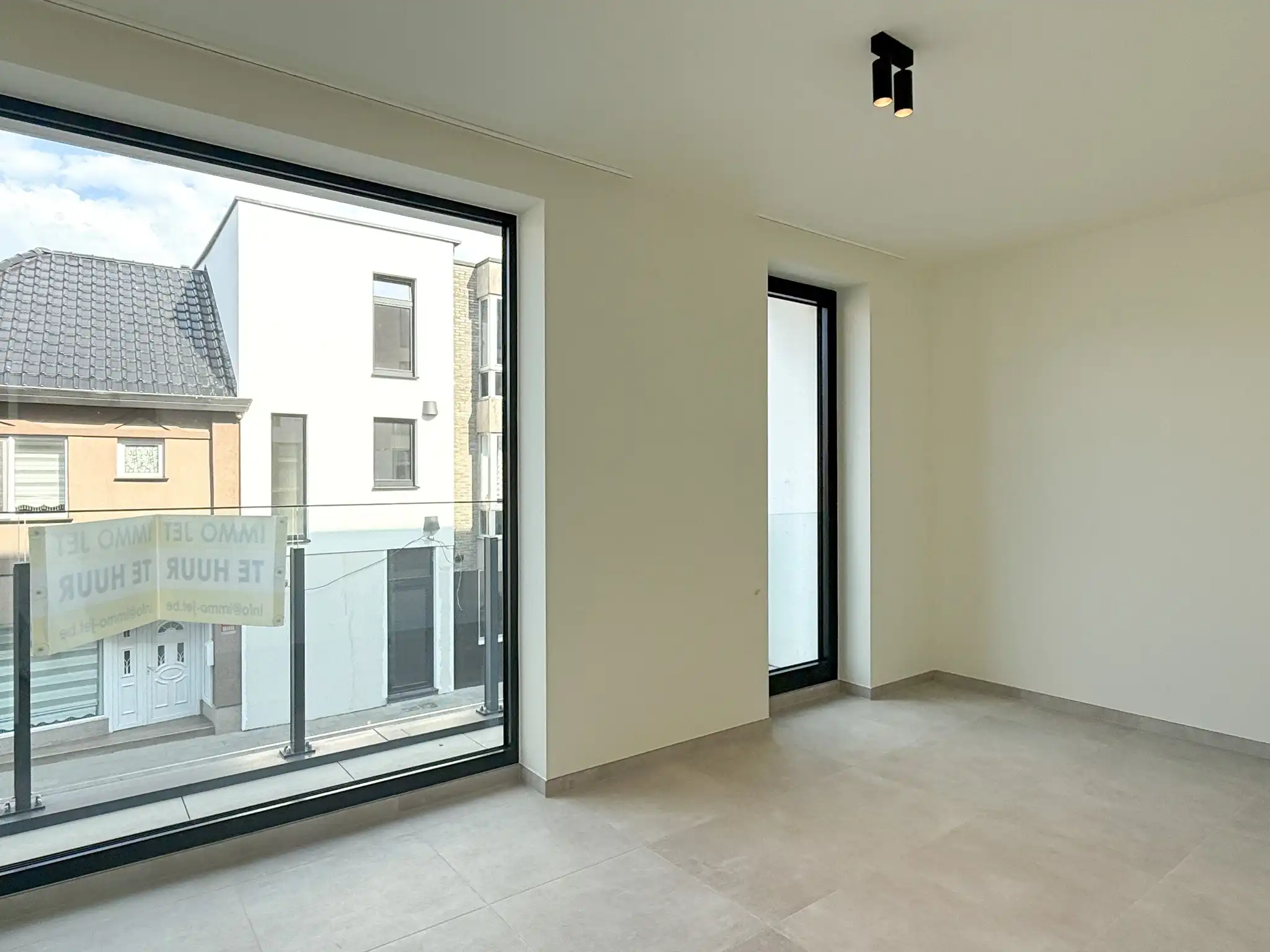 Nieuwbouwappartement op de eerste verdieping met terras en twee slaapkamers foto 9