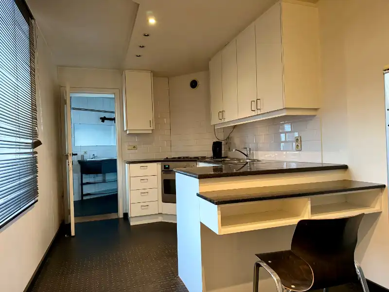 GENT CENTRUM, HEEL RUIME OP TE KNAPPEN BURGERWONING MET KANTOORRUIMTE foto 6