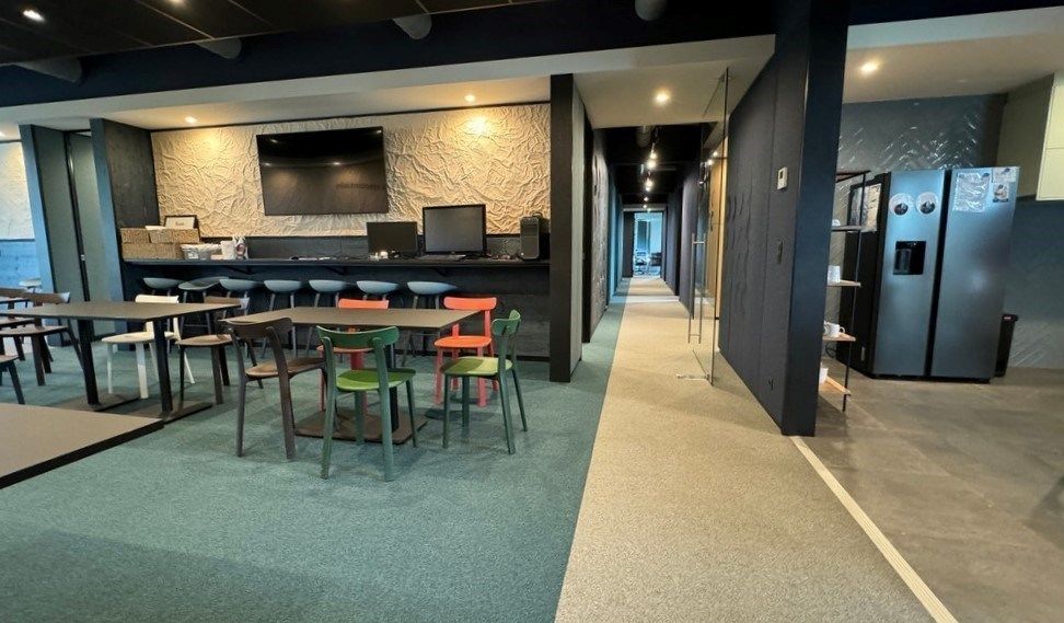 Instapklare kantoorruimte te huur vlakbij afrit E17 in Zele foto 9