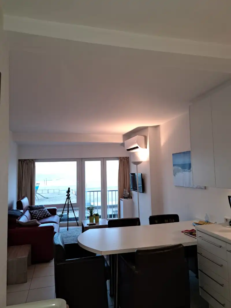 Wonen met de Noordzee aan uw voeten: Stijlvol 2-slaapkamerappartement in residentie Les Nenuphars foto 9