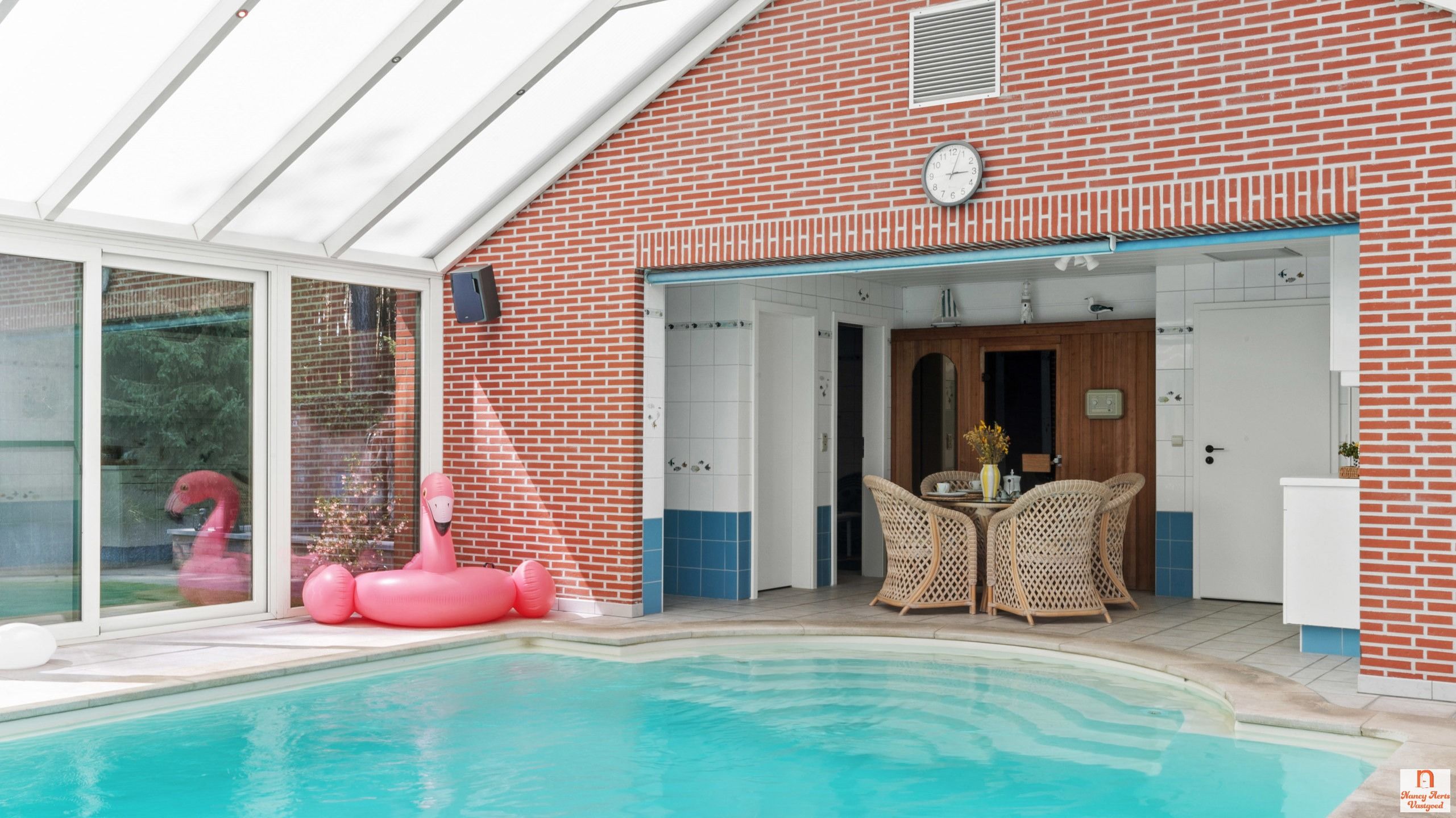 Luxueuze villa met overdekt zwembad, bos en weiland foto 29