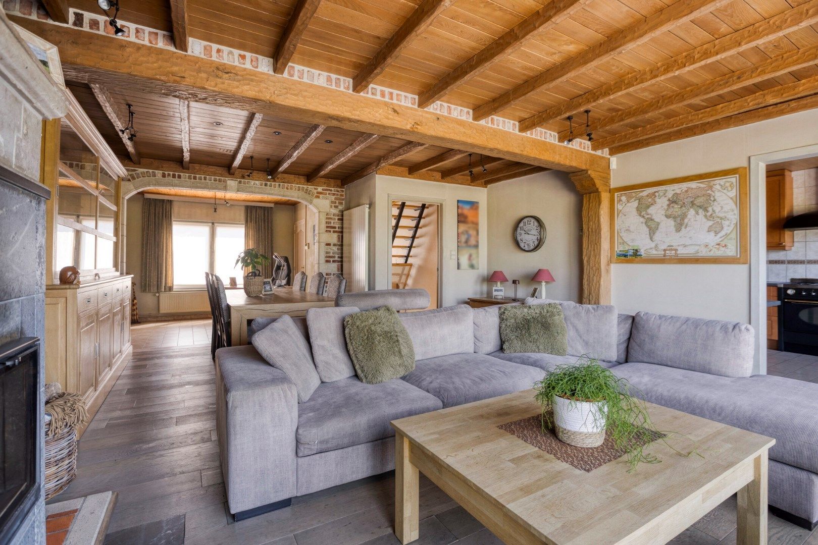 Prachtige handelswoning in centrum Rekkem! foto 9