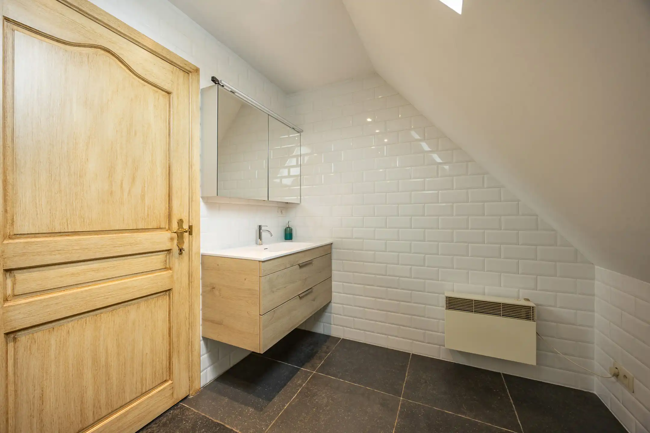 Instapklare woning met 4 slaapkamers op 865 m² foto 28