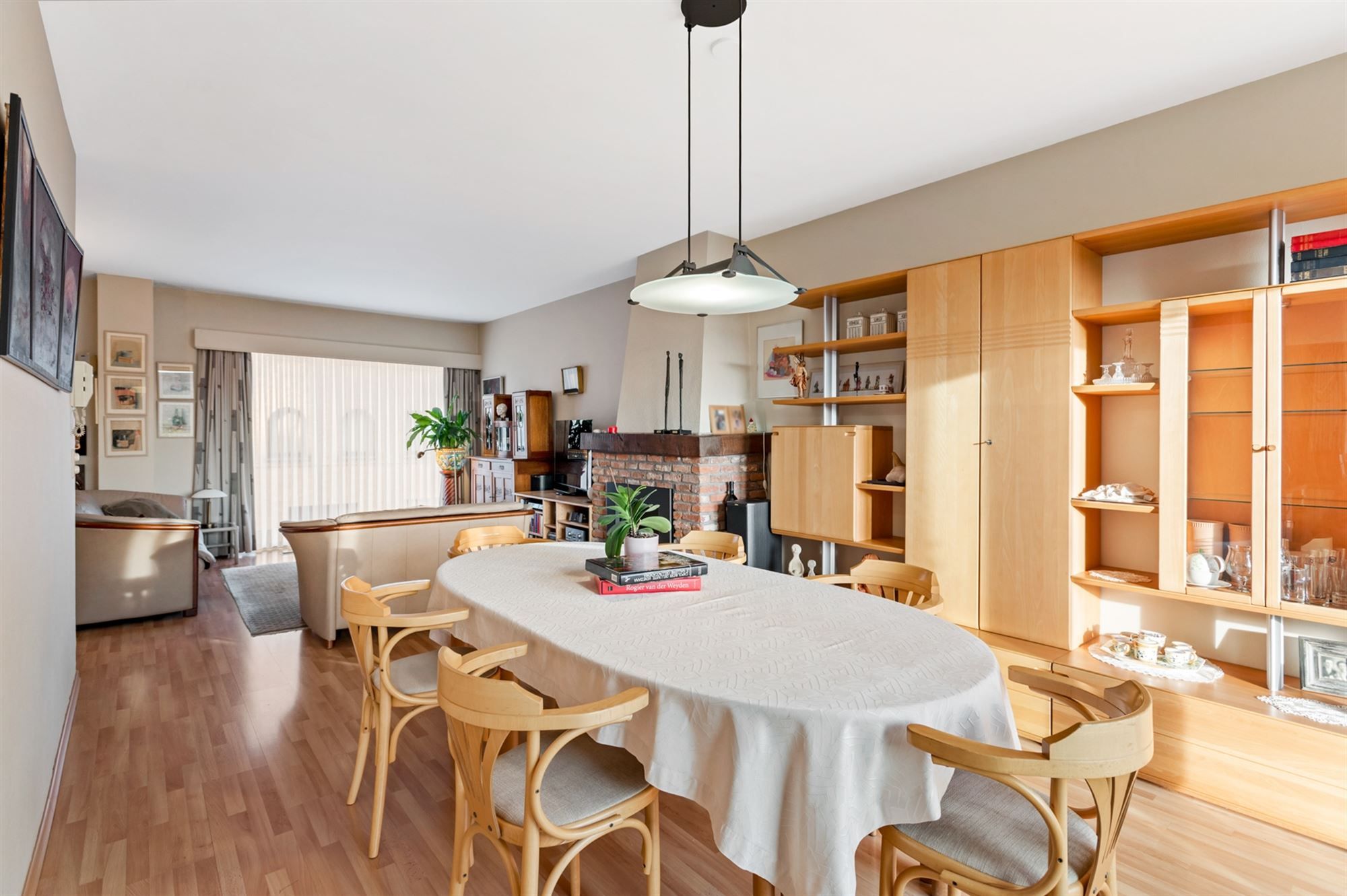 Bel-etage woning met 3 slaapkamers en tuinpoort aan straatkant. foto 12