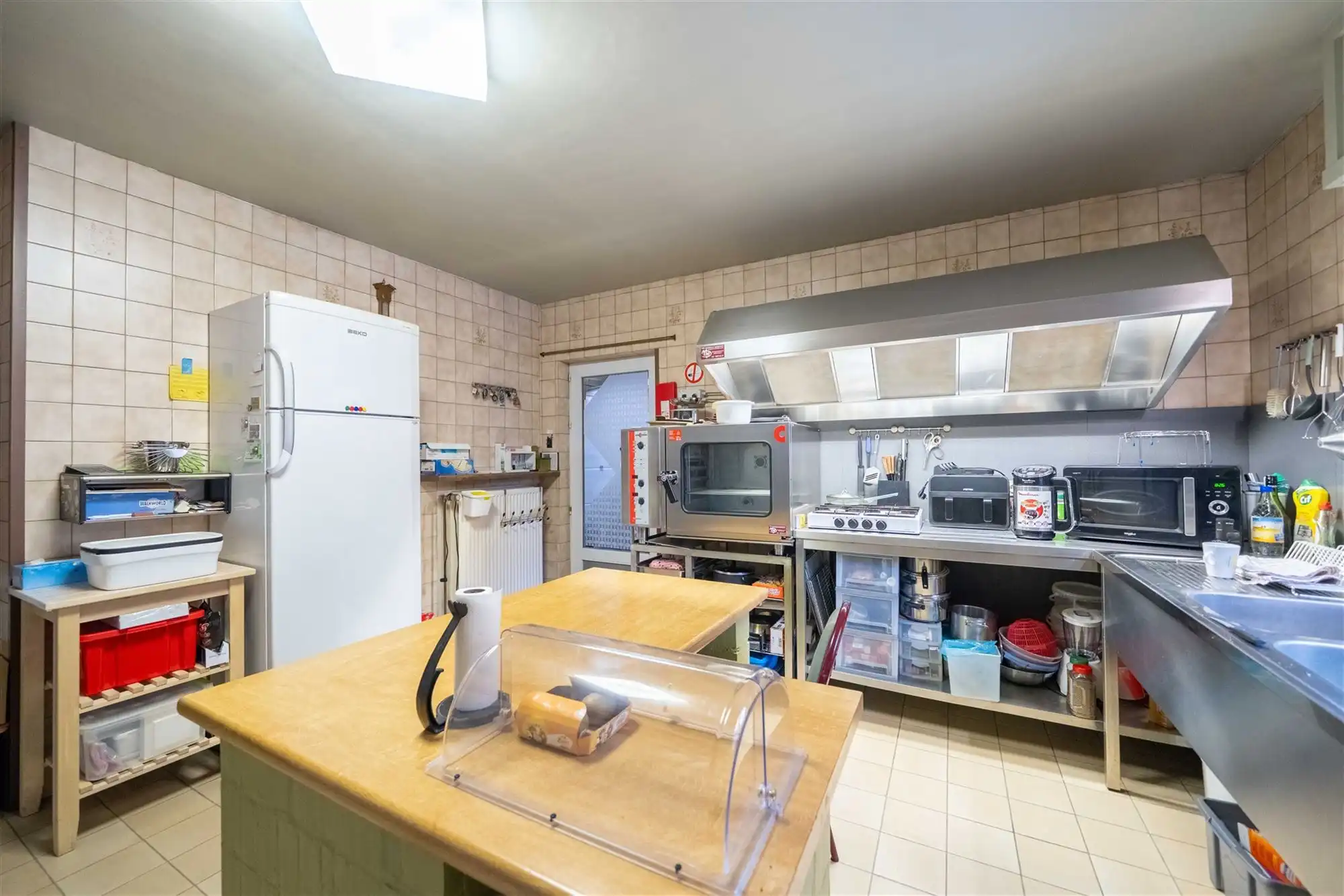 Prachtig handelspand met zaal en ruim appartement te koop! foto 17