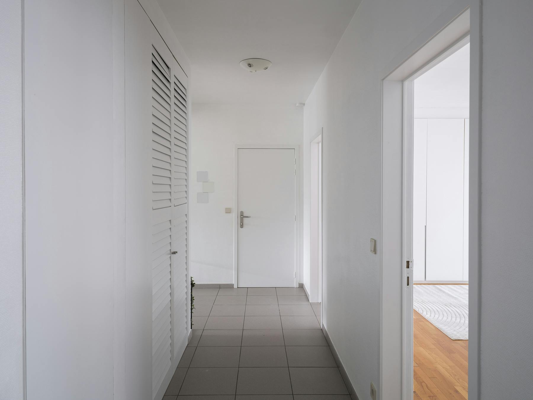 Appartement (125 m²) met 2 slaapkamers en ruime tuin in Koksijde foto 9