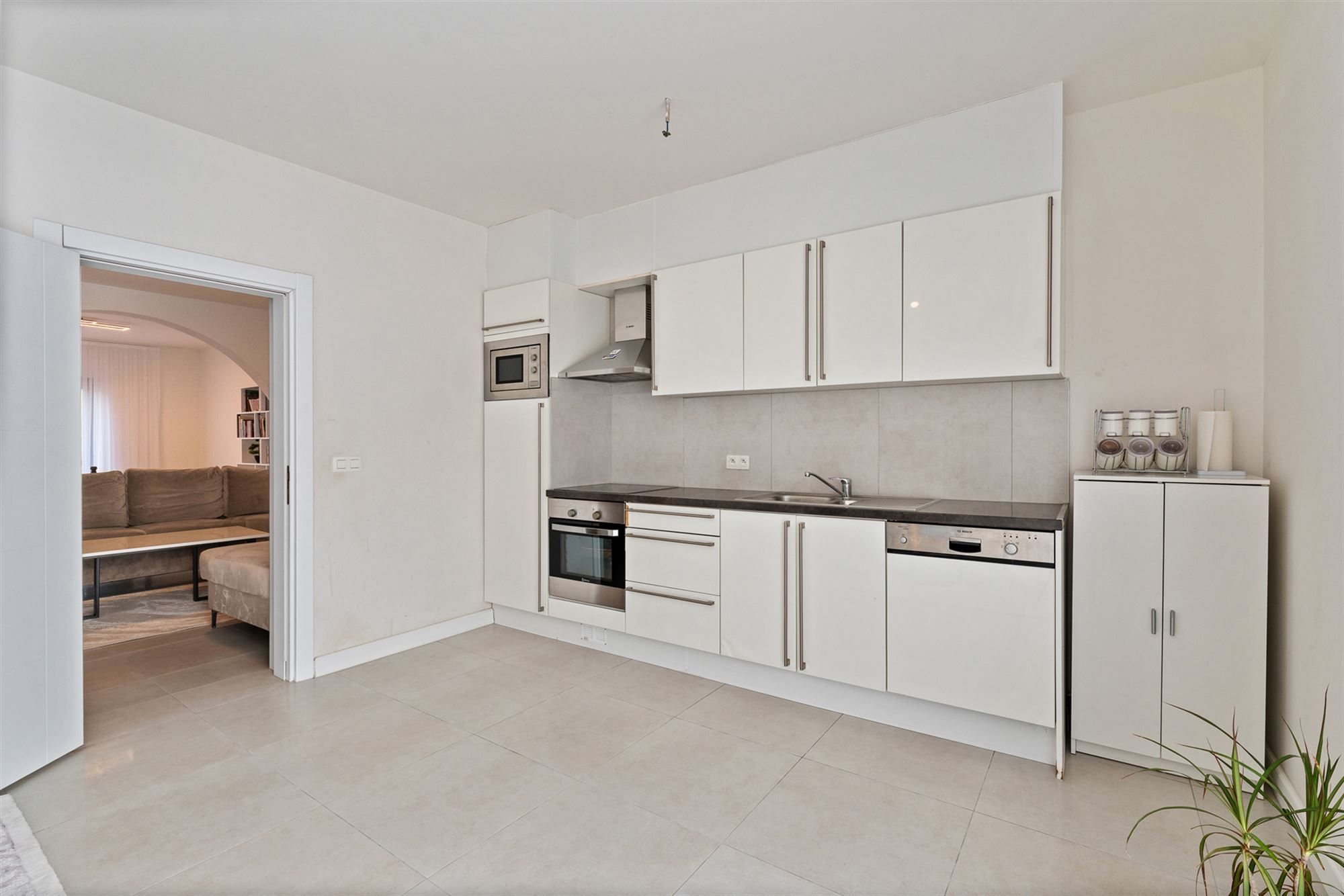 KNAPPE WONING (198M²) MET 3 SLAAPKAMERS + RUIME ZOLDER TE BEVERLO foto 8