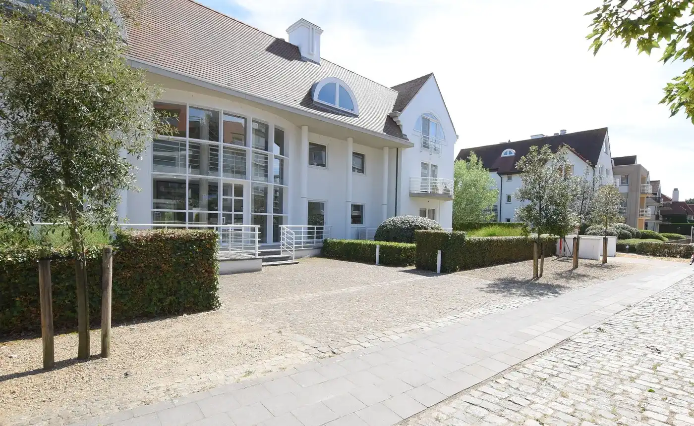Vlot toegankelijke garagebox gelegen op niveau -2 in een residentie op de Kustlaan - het Zoute foto 4