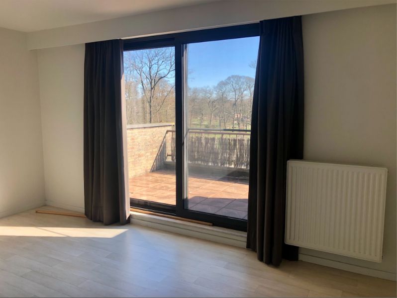Ruim 1 slaapkamer appartement, 2 terrassen, toplocatie! foto 7