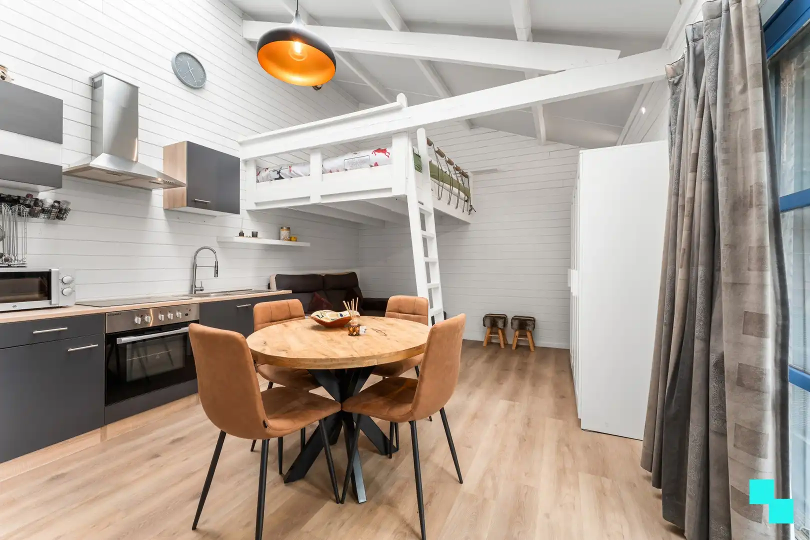 Instapklare gezinswoning met studio op landelijke locatie te Izegem, Bosmolens foto 25