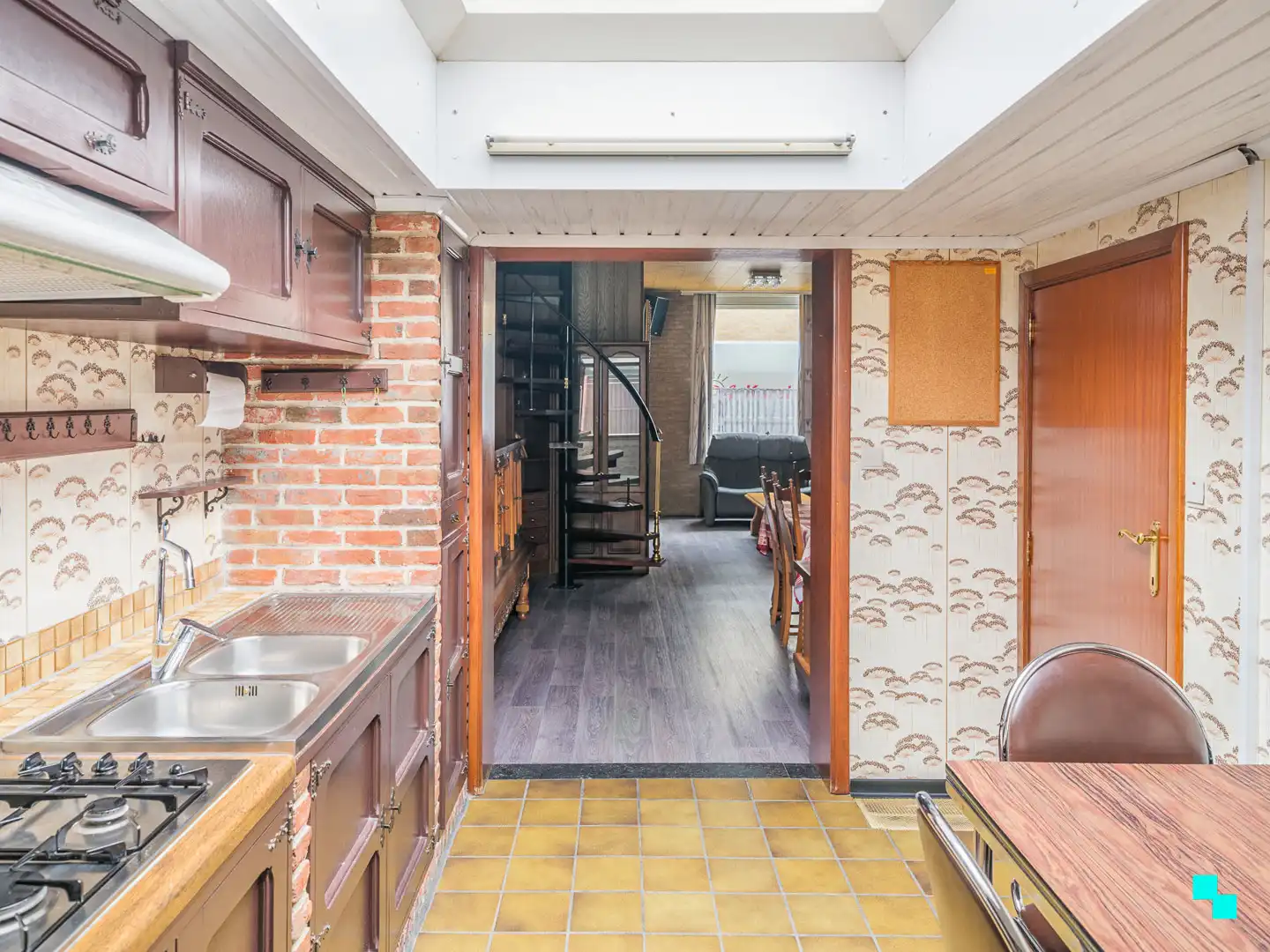 Te renoveren woning met gezellige tuin foto 5