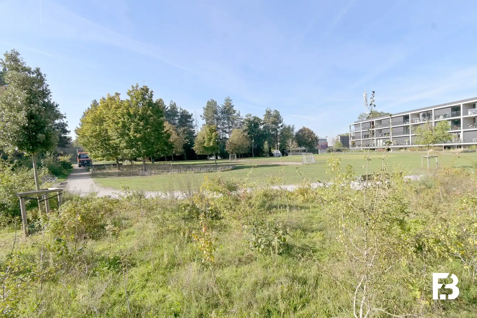 Ruime duplex met terras en vrij uitzicht in Zwijnaarde foto 16