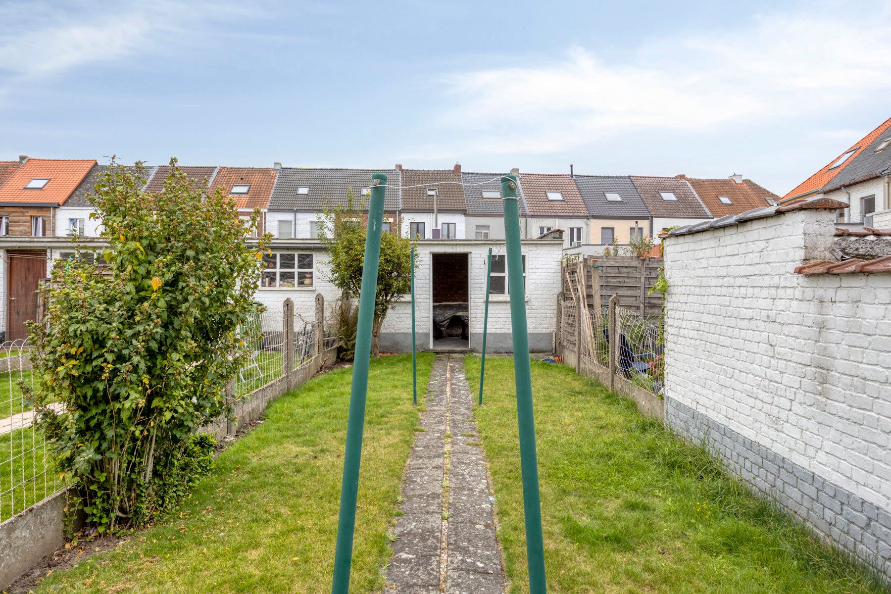 Te renoveren stadswoning met 3 slaapkamers en tuin! foto 21