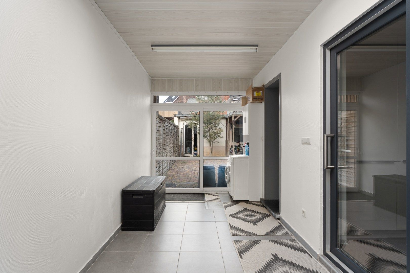 Instapklare eengezinswoning  in de Bloemekenswijk met RICHTPRIJS foto 12