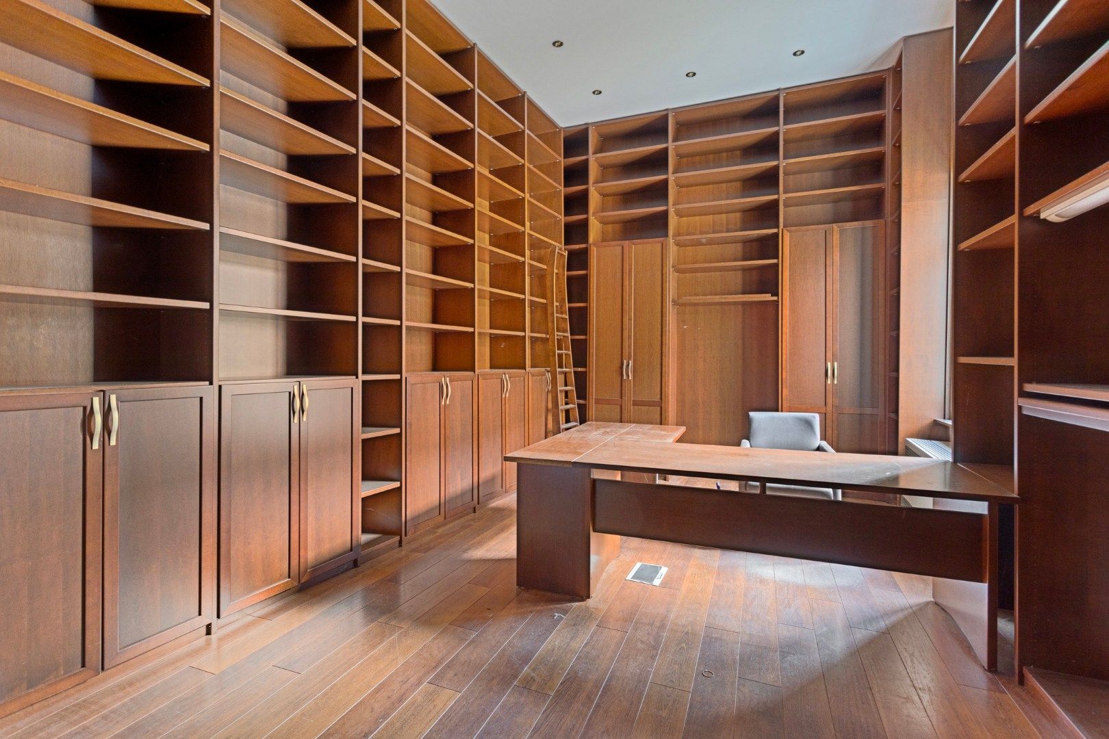 Een zeer ruime herenwoning te Edingen! foto 9