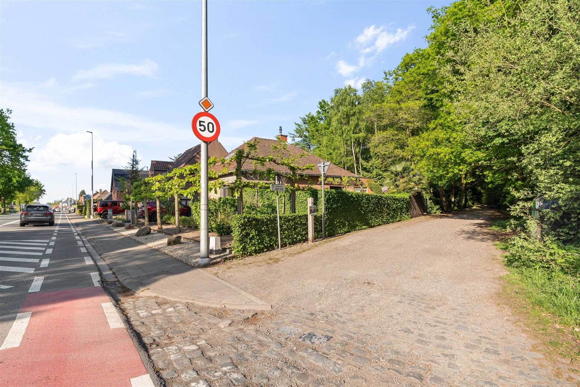 ruim en goed verzorgde woning met grote veranda  foto 22