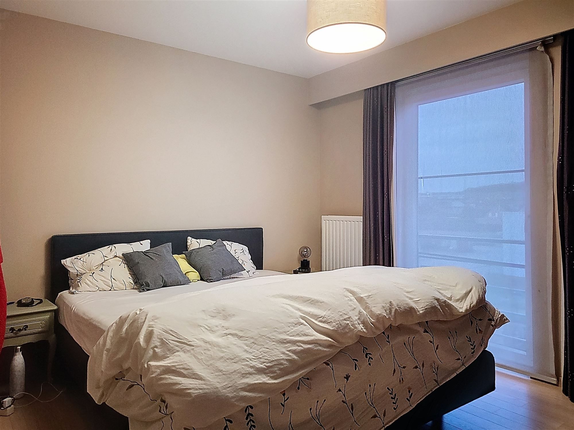 Ruim 2 slaapkamer appartement in het centrum foto 5