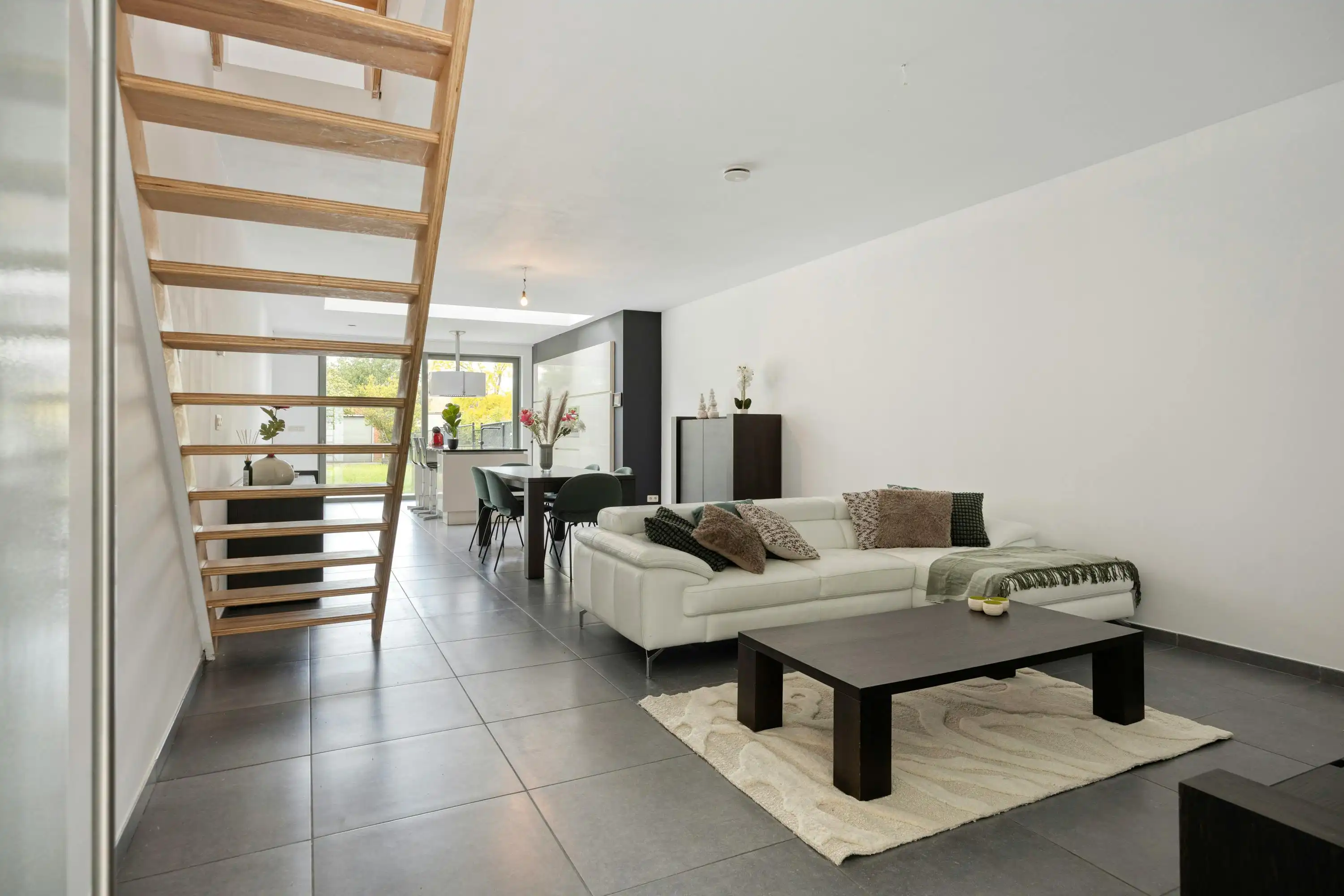 Energiezuinig huis met 4 slaapkamers en magazijn in Boom foto 4
