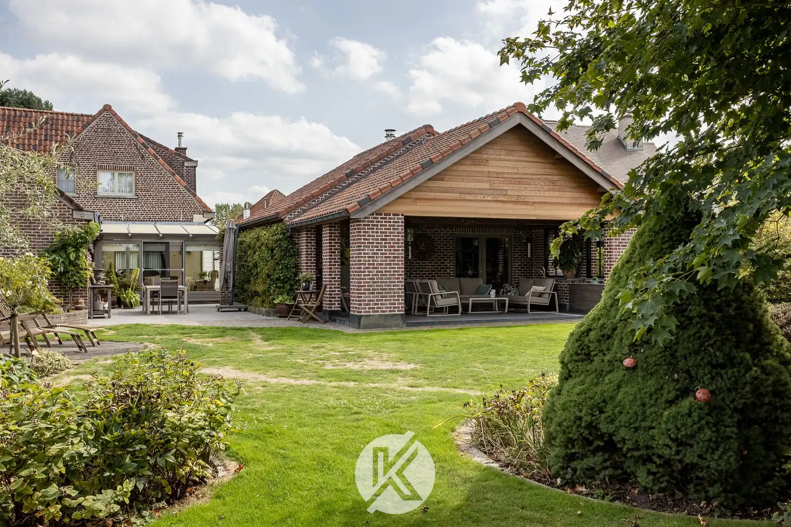 Tijdloze villa op een riant perceel foto 35