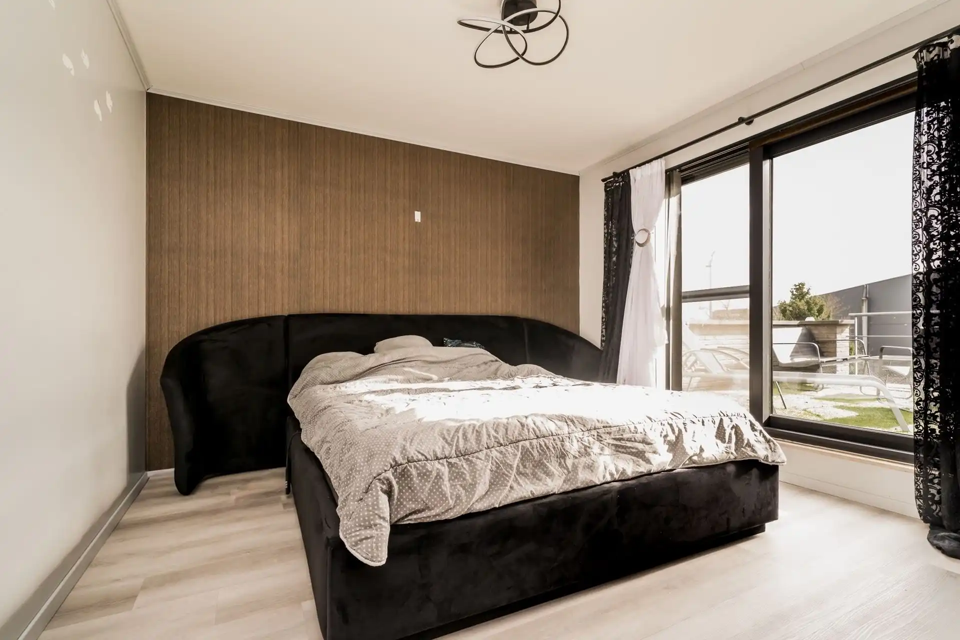 RUIM DAKAPP. MET 5 SLPKS, TERRAS EN GARAGEBOX (+ € 29.000) foto 17