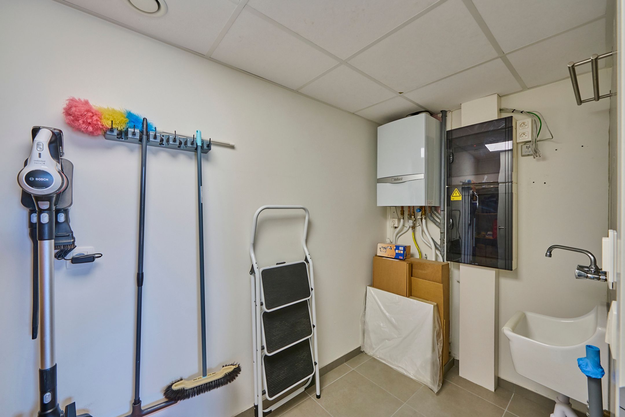 Energiezuinig, recent 2 slpk appartement + parking + berging foto 9