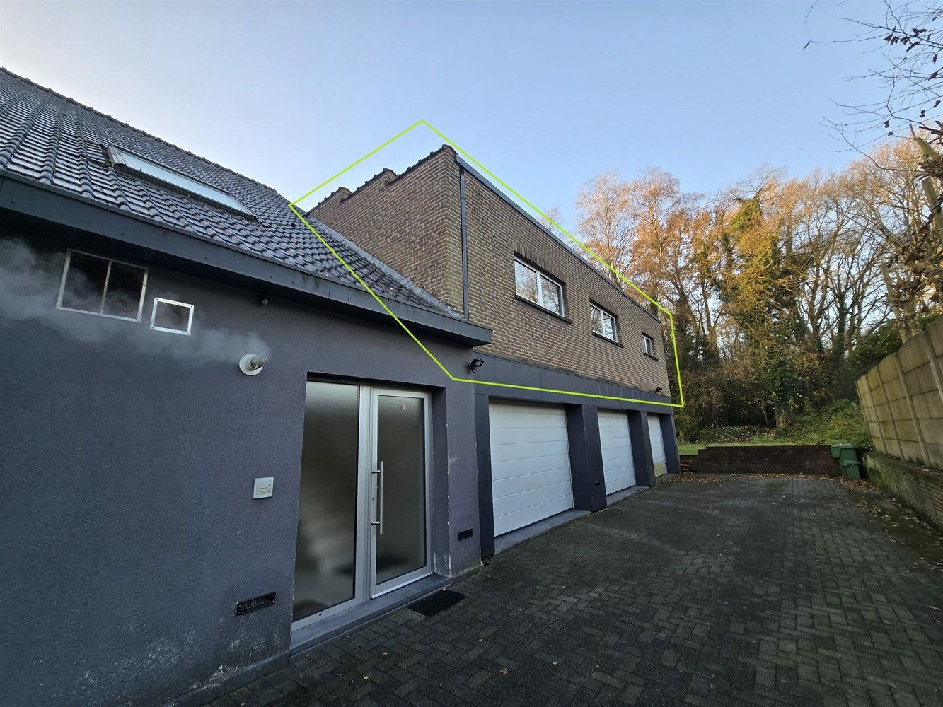 Afgewerkte kantoorruimte van 150m² in Genk! foto 22