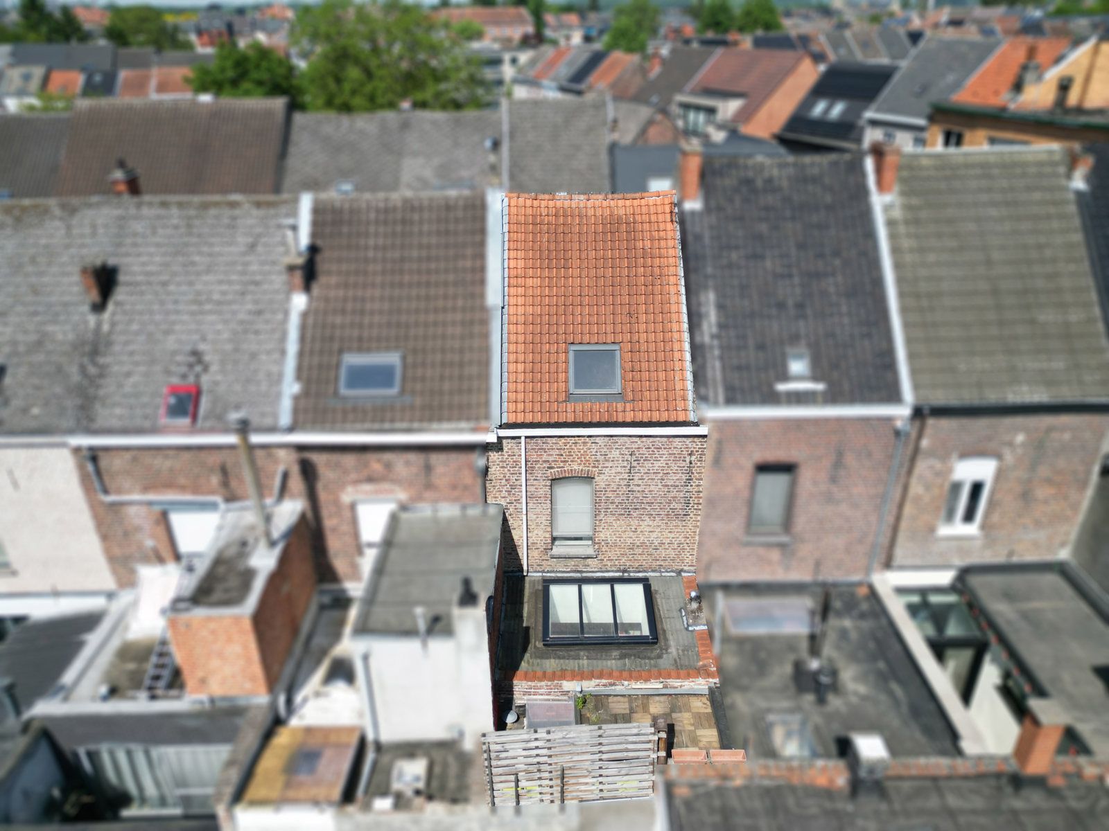 Instapklare stadswoning met 4 slaapkamers op topligging! foto 16