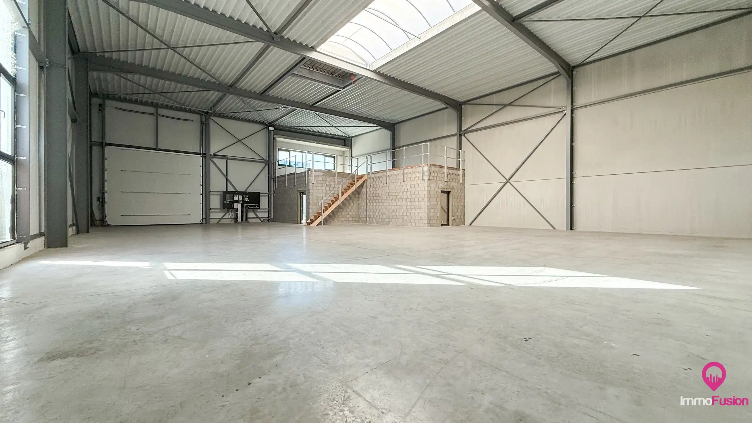 Recente, instapklare magazijnruimte van 440 m² te Houthalen! foto 18