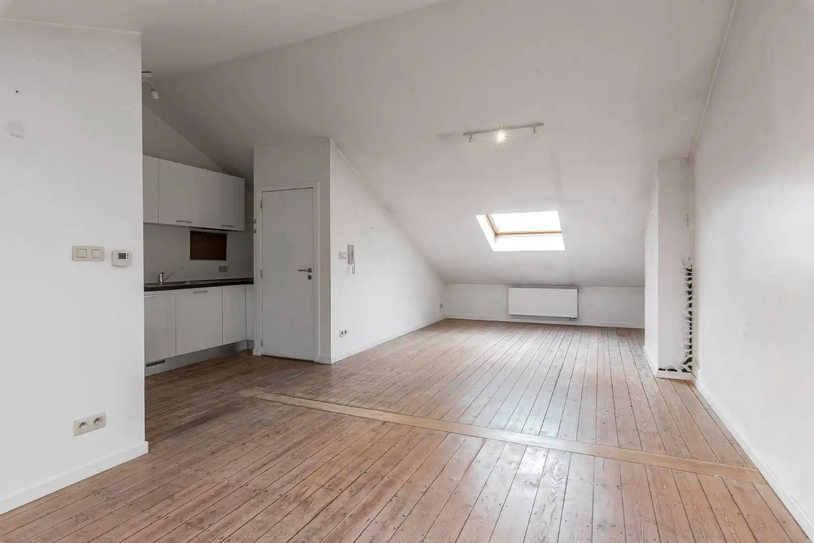 Charmante studio op een zucht van het KMSKA foto 6