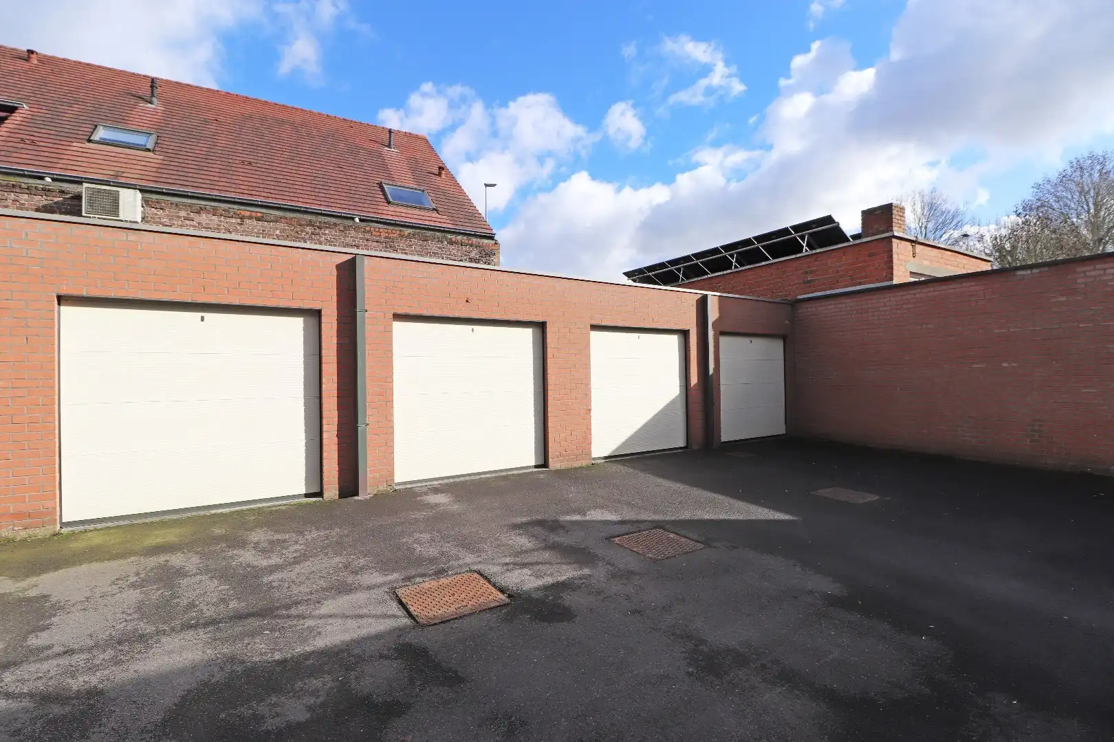 Verzorgd appartement met garage foto 8