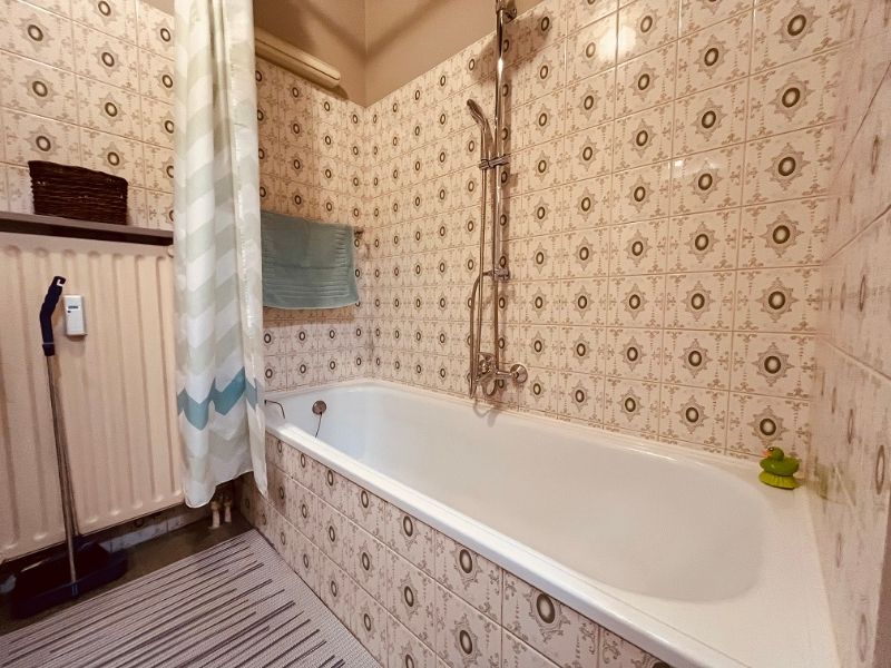 Gerenoveerde ruime studio met zuidgericht terras foto 11