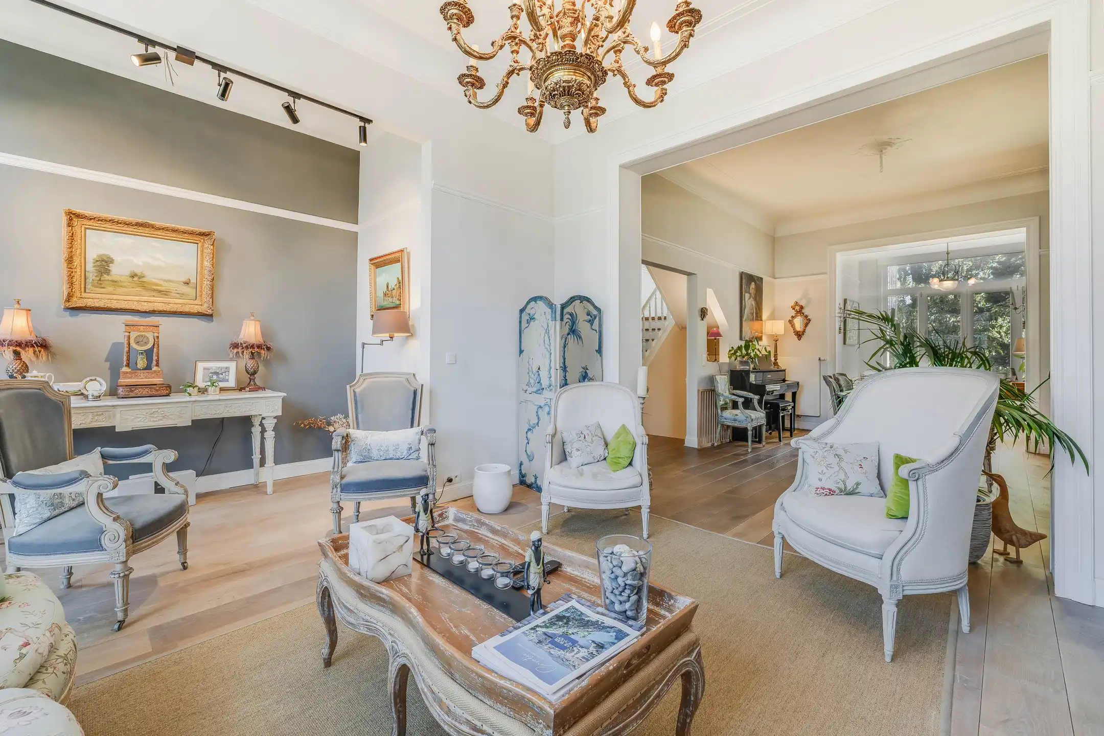 Prachtig appartement met 3 slaapkamers en terrassen + P foto 3
