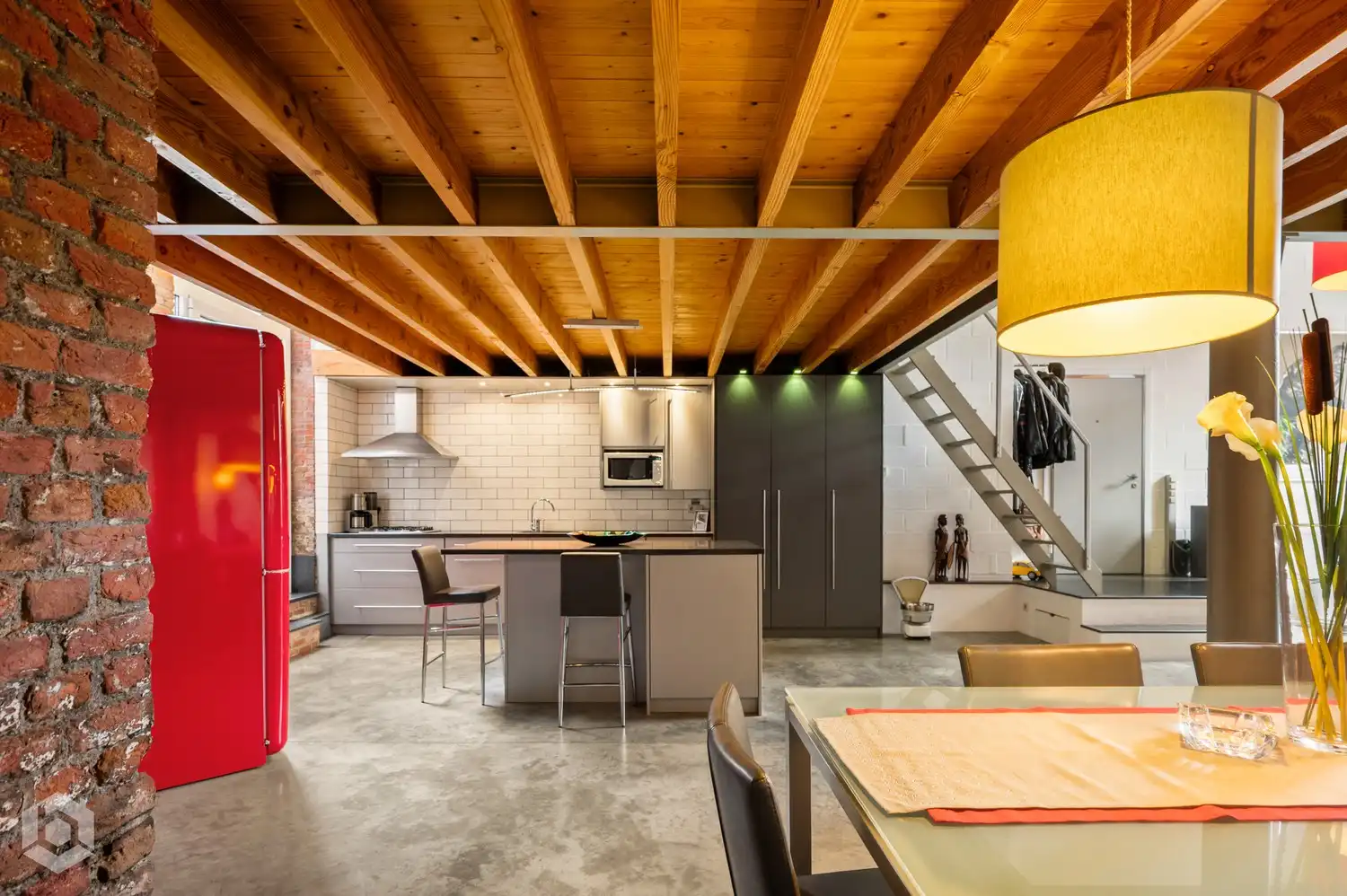 Hedendaagse loft met klein stadstuintje in residentiële omgeving nabij centrum van Mechelen foto 11