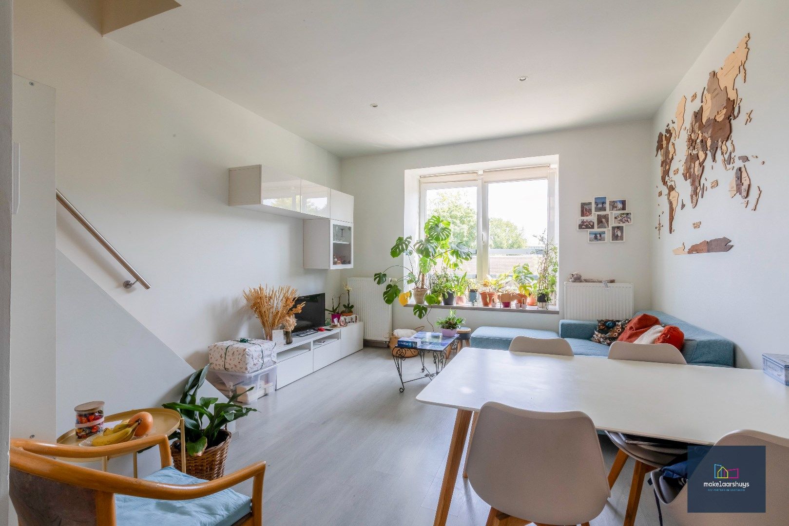 Eigendom met handelsgelijkvloers en duplexappartement  foto 2