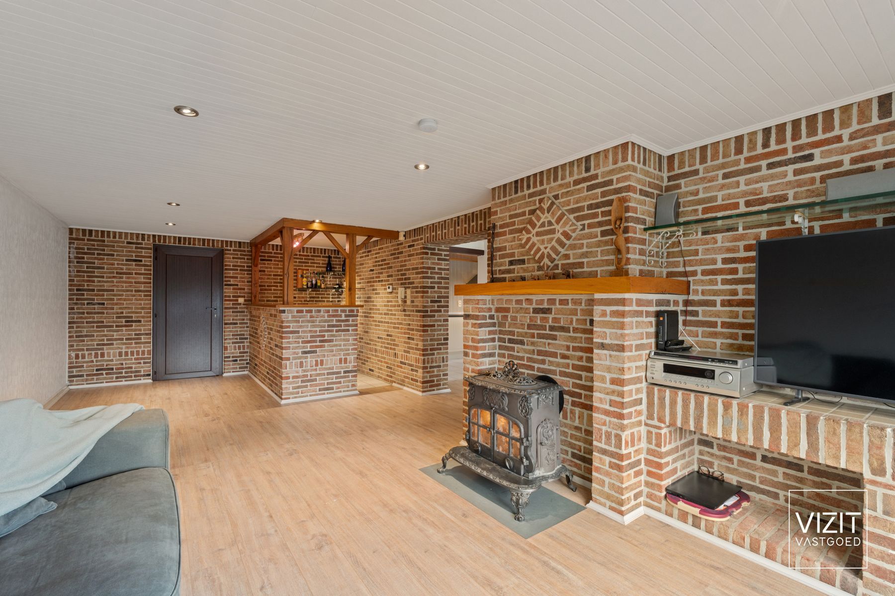 Zeer ruim appartmenet met 3 slaapkamers en parkeerplaats foto 5