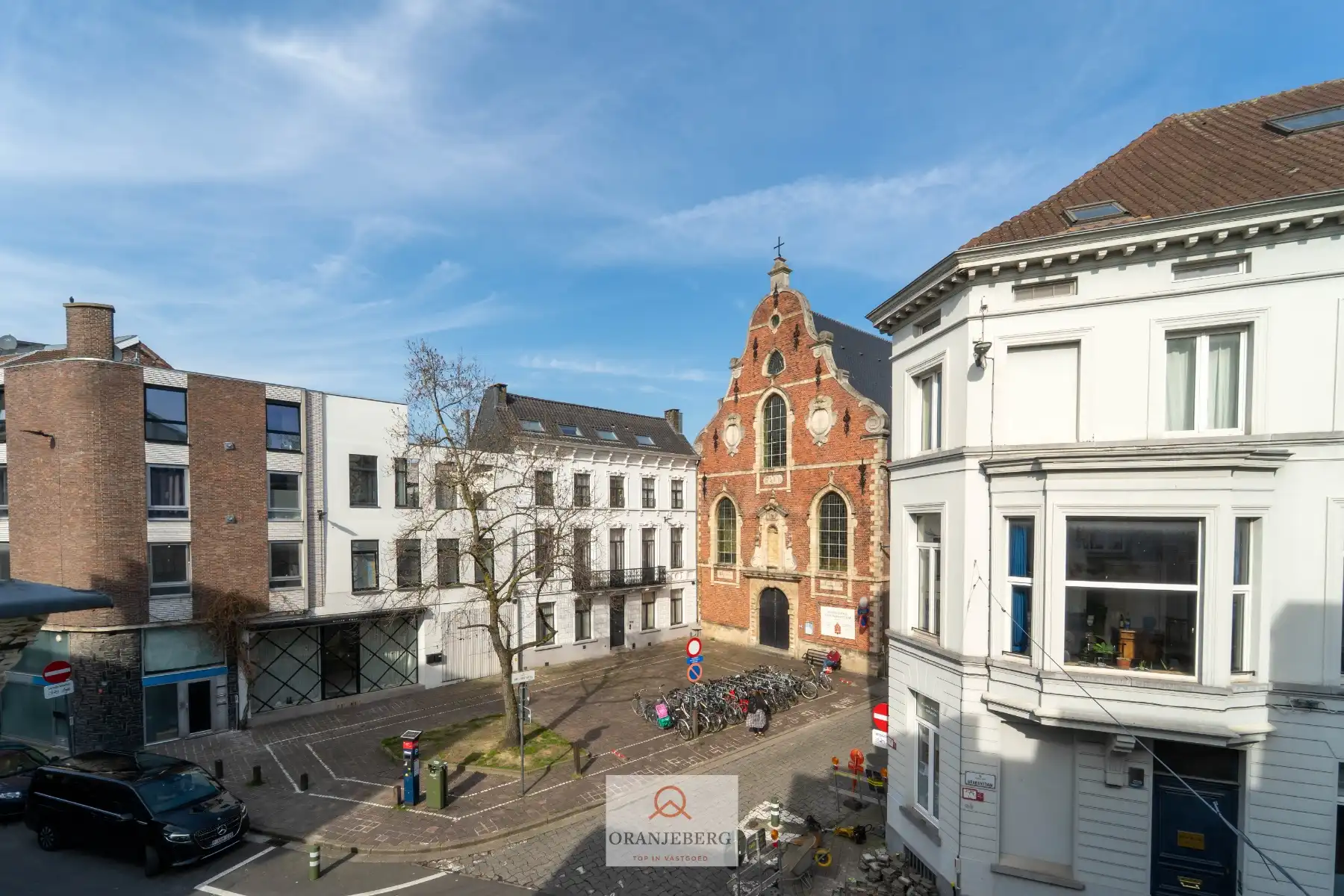 Charmant duplexappartement met terras nabij Sint-Annaplein foto 27