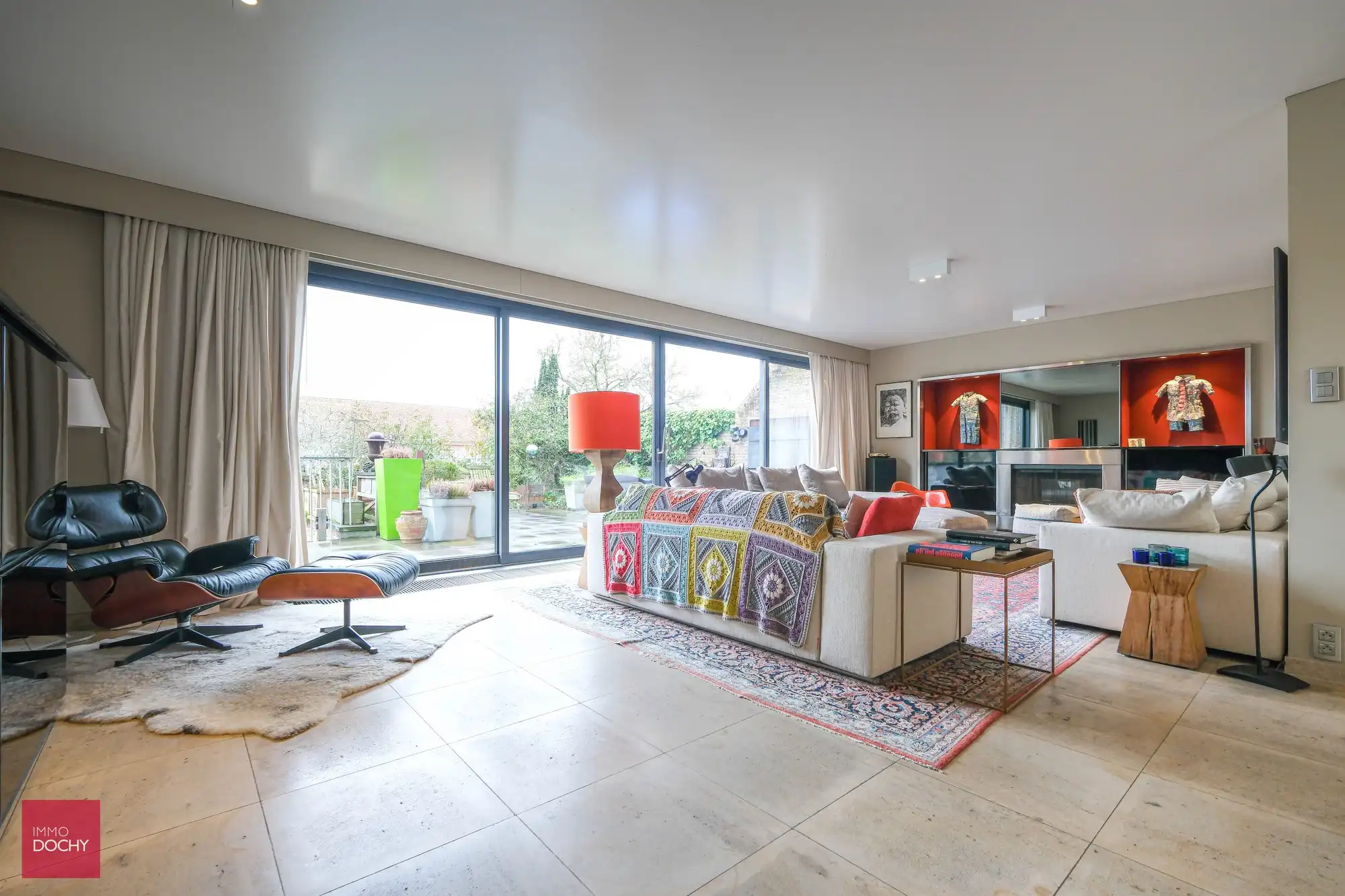 Heel ruime stadswoning met kantoren en tuin foto 13