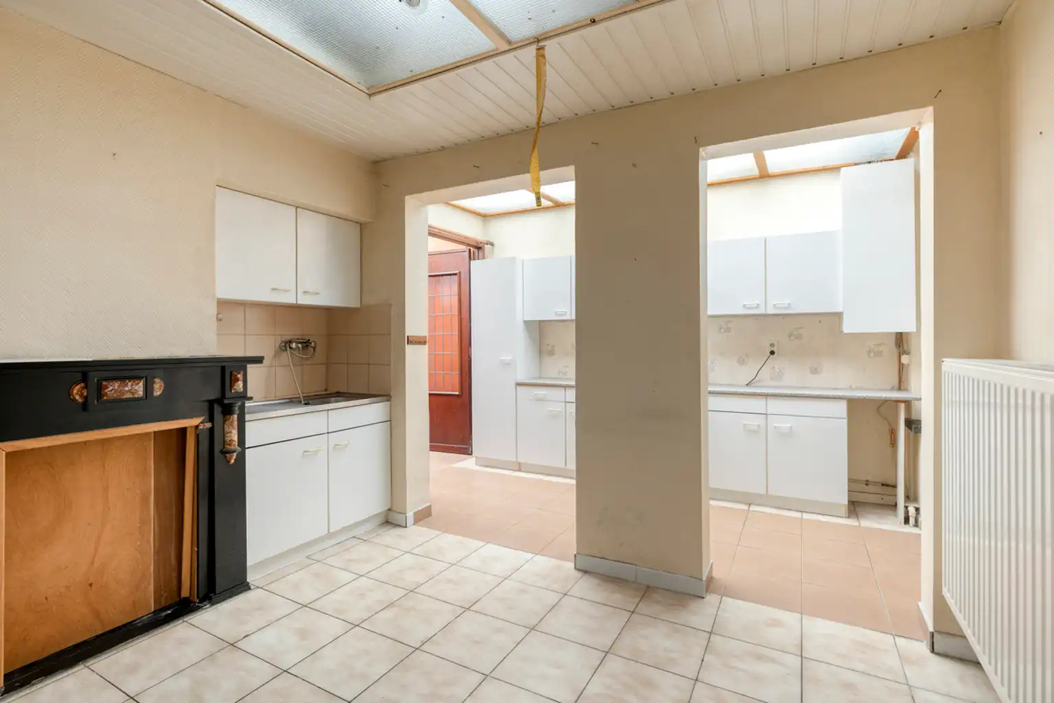 Karaktervolle tweegevelwoning in zeer gegeerde wijk foto 6