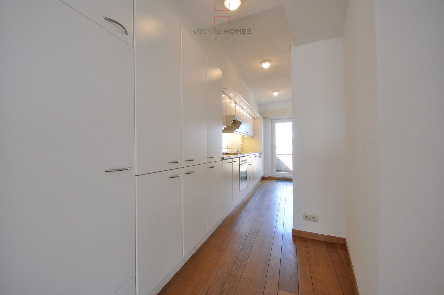 Instapklaar duplexappartement met zuidterras en open zicht vlakbij het Albertstrand foto 10