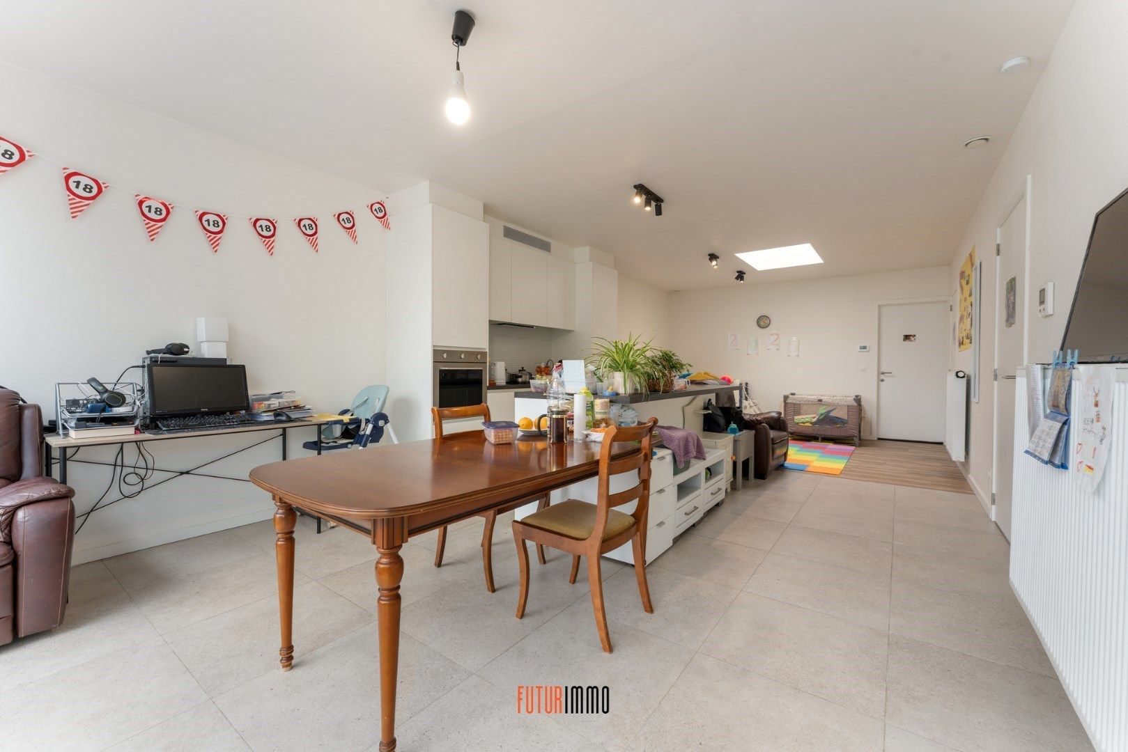 Modern 2-slpk appartement in hartje Rumbeke foto 4