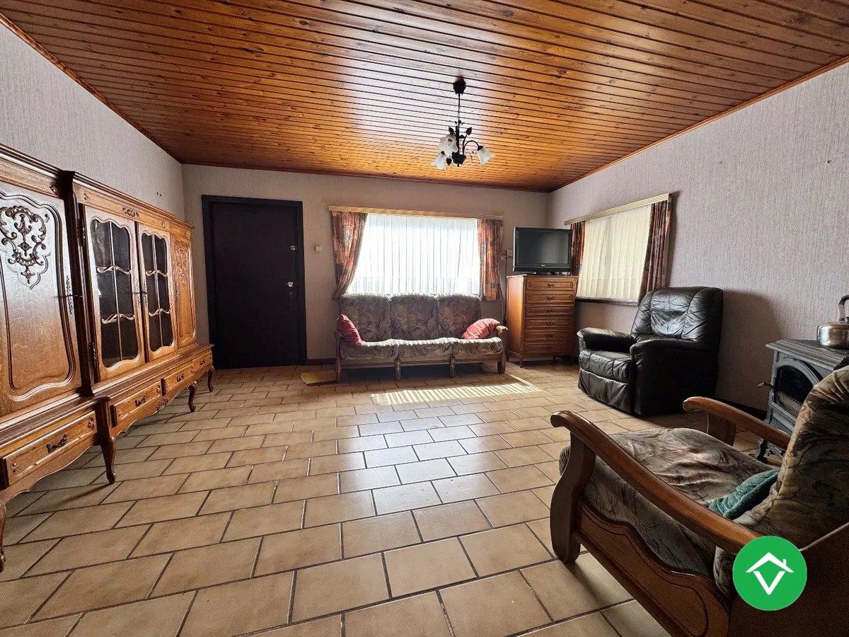 Woning met 3 slaapkamers tuin en garage te Gistel foto 4