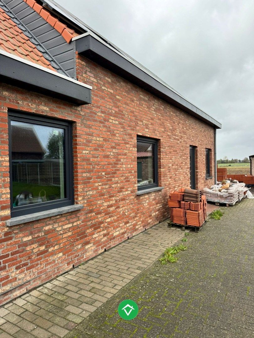 Nieuwbouwwoning te huur in Eernegem – energiezuinig en instapklaar! foto 2