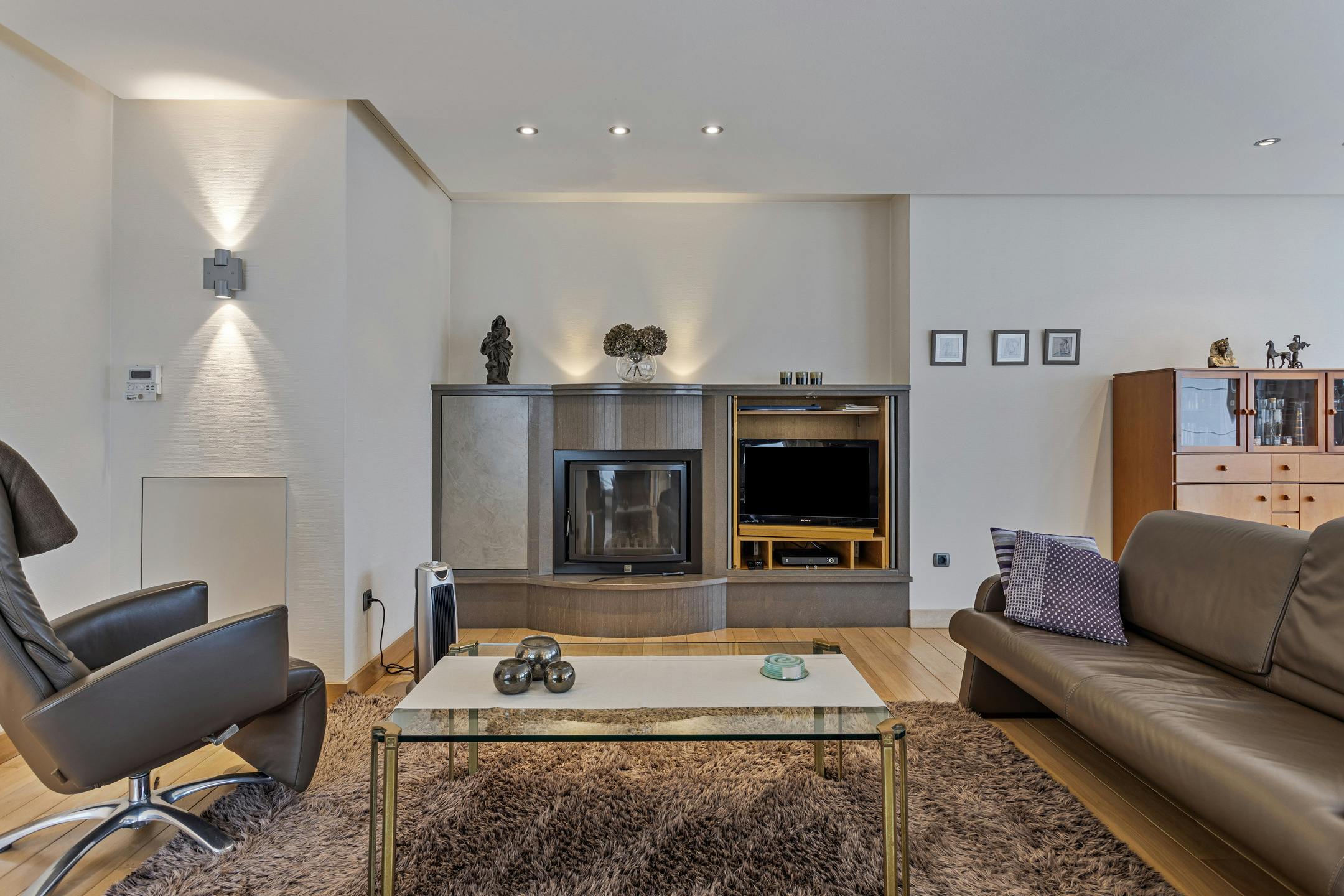 Uitzonderlijke eigendom: woonst met loods op toplocatie foto 4