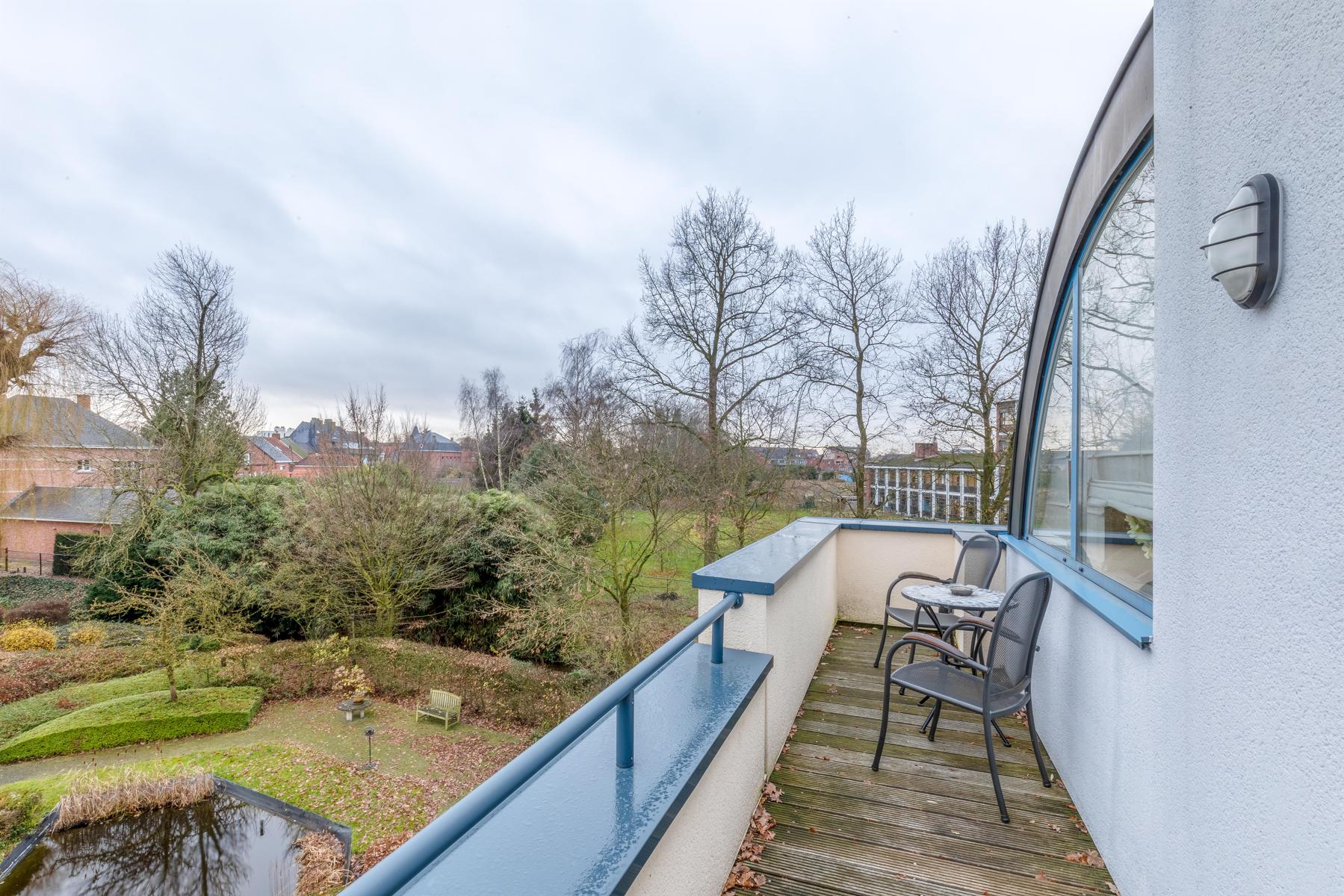 Riante penthouse met o.a. 3 slpks, 2 badks en ruime terrassen foto 22