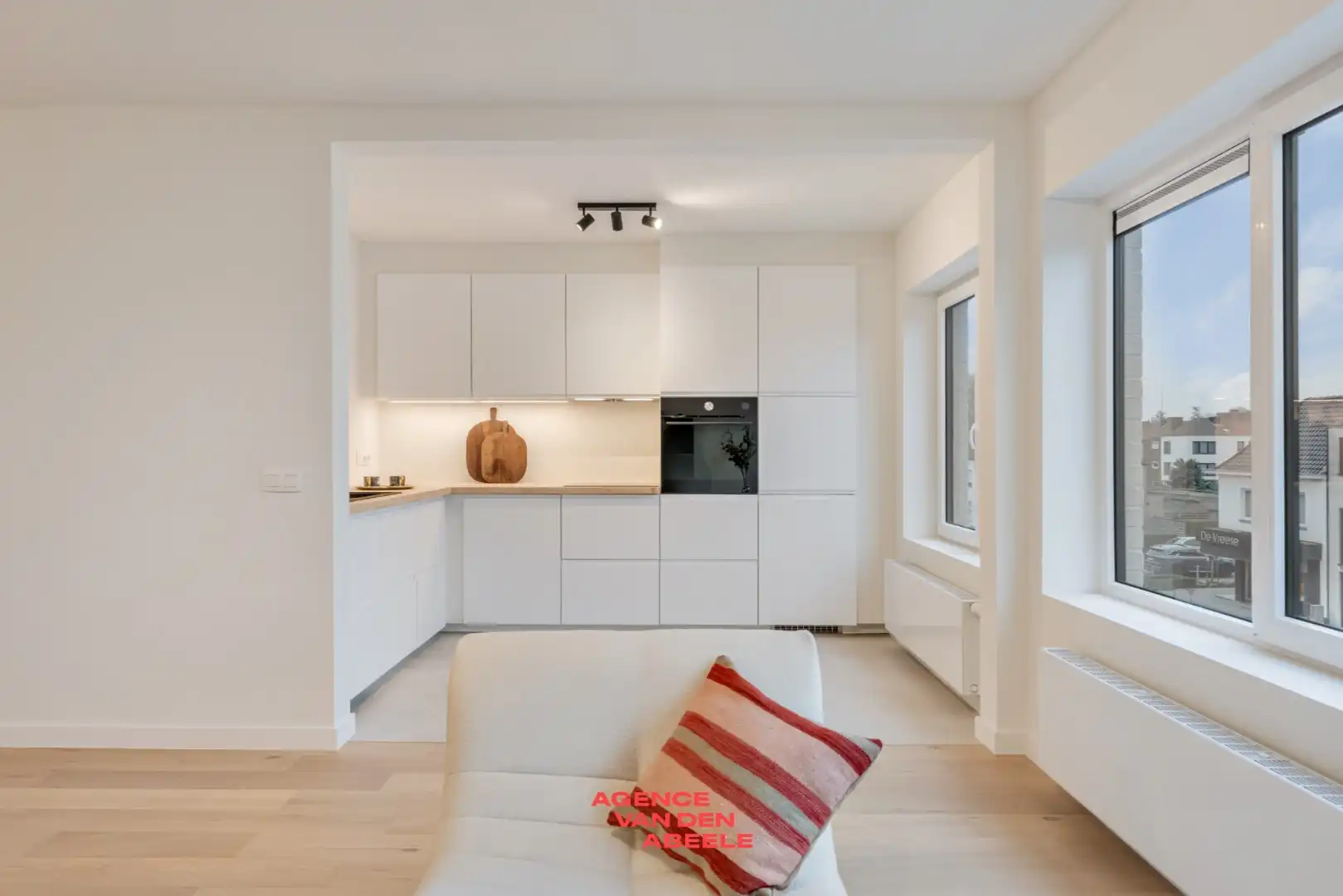 Gerenoveerd A label  appartement met 2 slaapkamers  en terras  foto 9